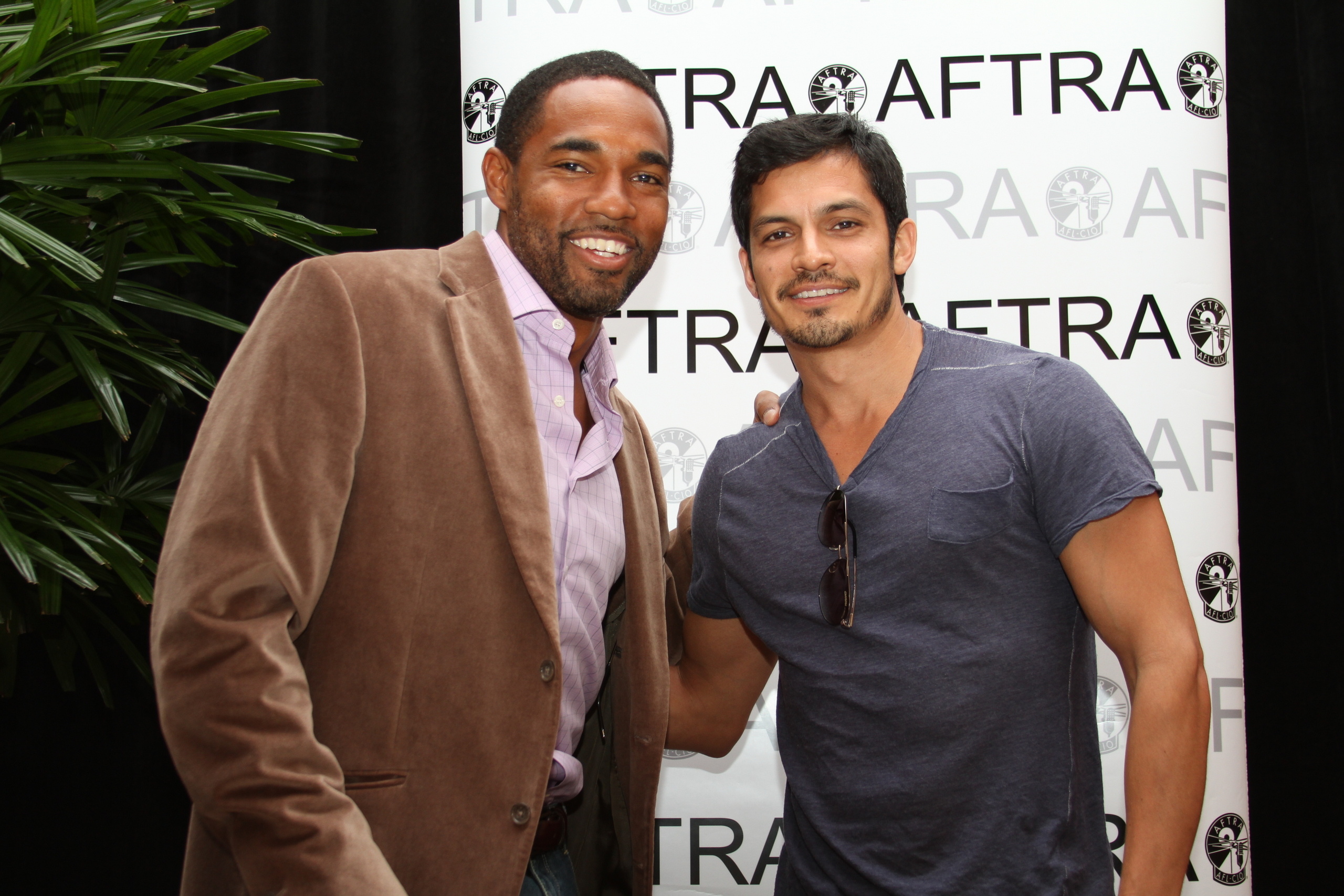 Nicholas Gonzalez, TV Shows, Jason George, Off the Map, 2560x1710 HD Desktop