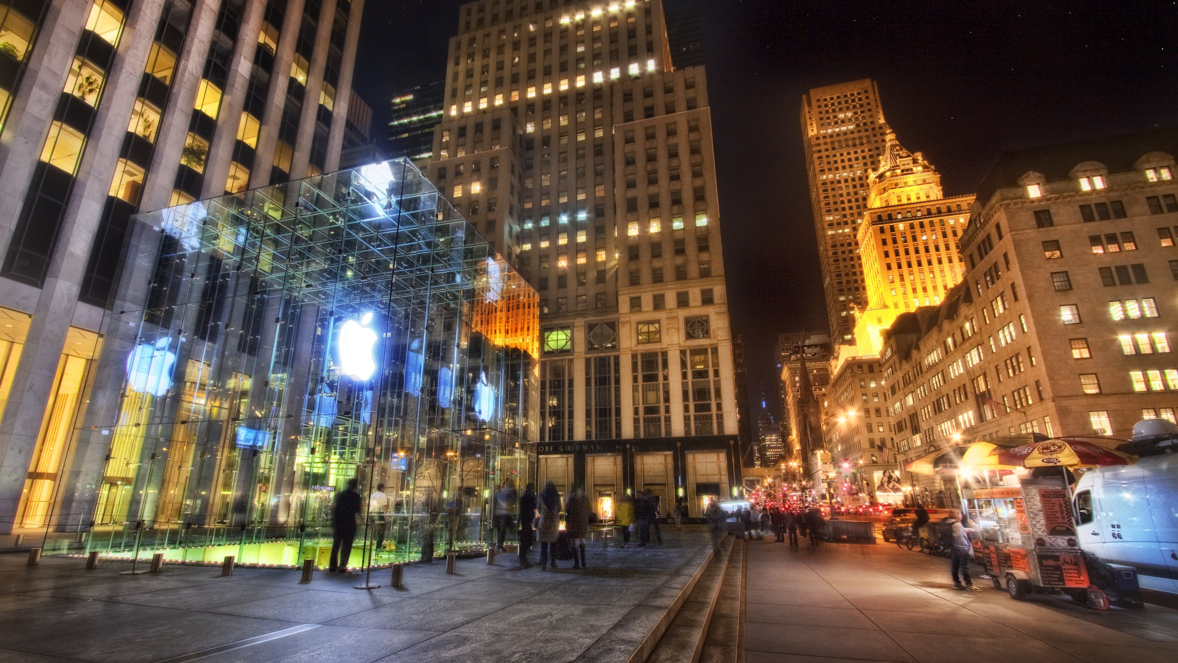 Apple at Fifth Avenue, New York at Night Wallpaper, 3840x2160 4K Desktop