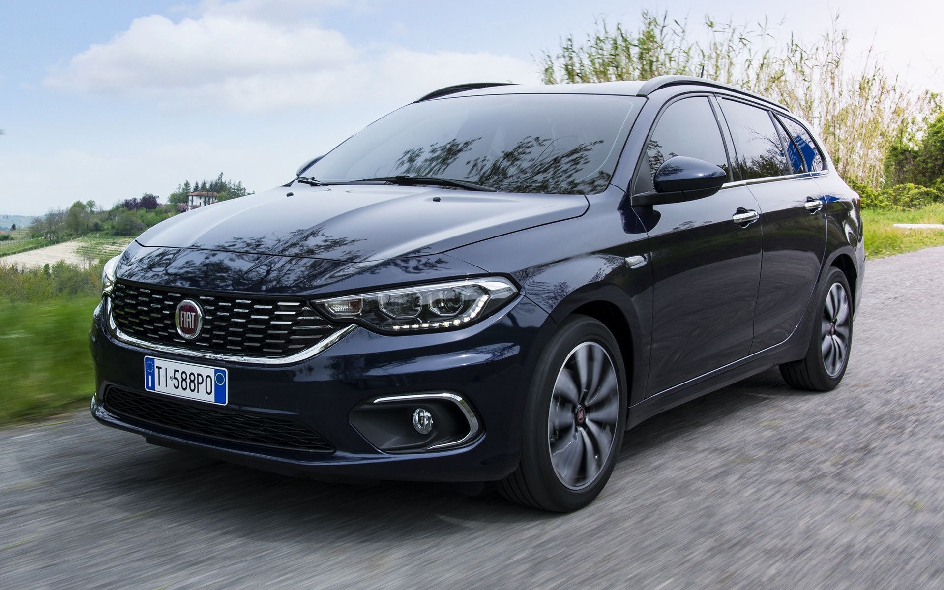 Fiat Tipo, Italian style, Sleek and modern, Automotive elegance, 1920x1200 HD Desktop