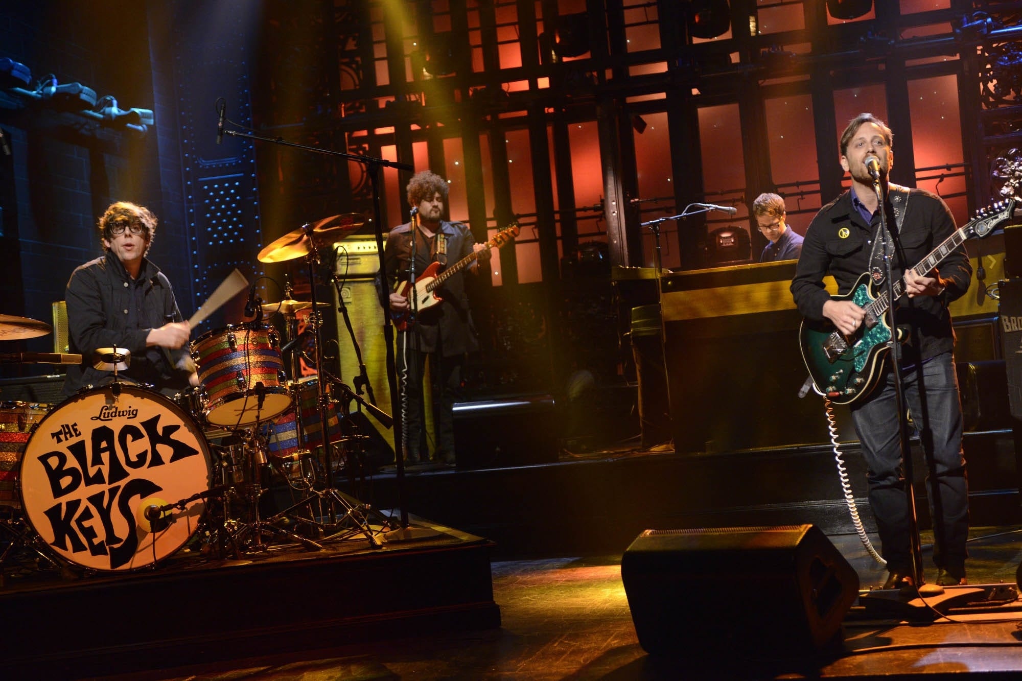 Saturday Night Live 2014, The Black Keys (Band) Wallpaper, 2000x1340 HD Desktop