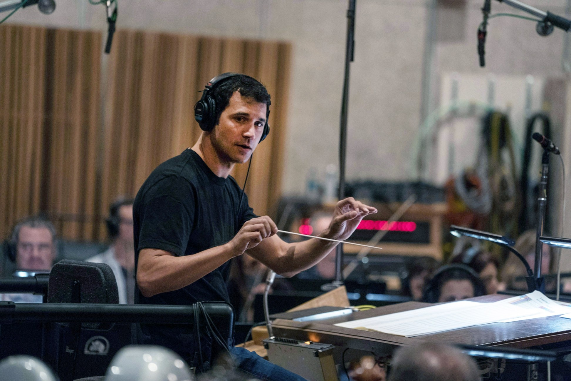 Game of Thrones soundtrack, Iconic theme, Ramin Djawadi's creation, Find the MIDI version, 1950x1300 HD Desktop