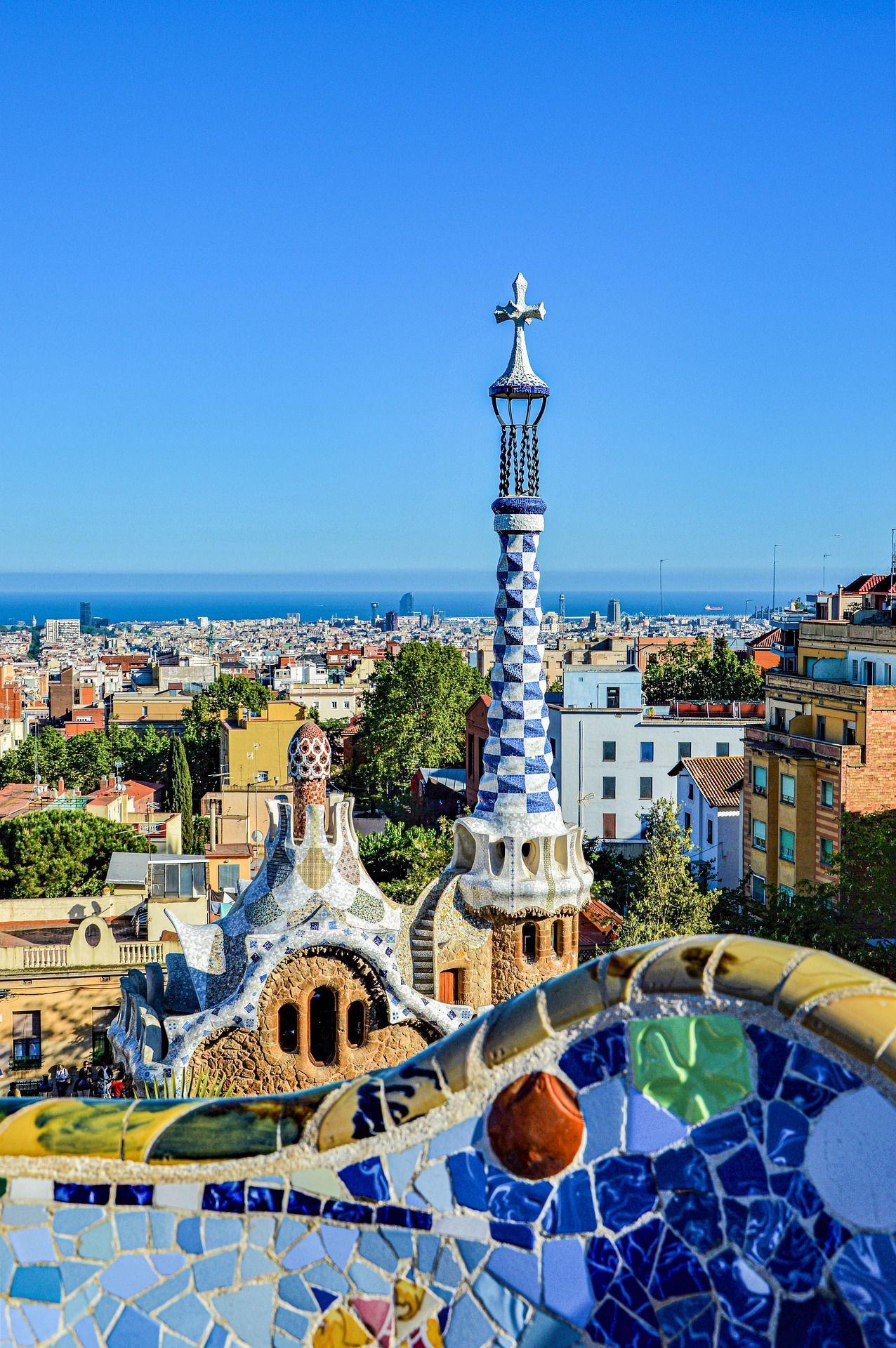 Parc Guell, Barcelona, Park Gell, 1280x1920 HD Phone