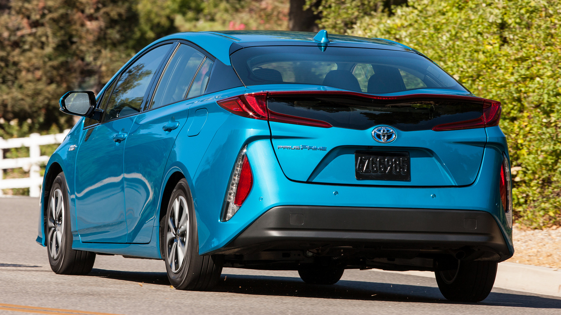 PHV 2017, Toyota Prius Prime Wallpaper, 1920x1080 Full HD Desktop