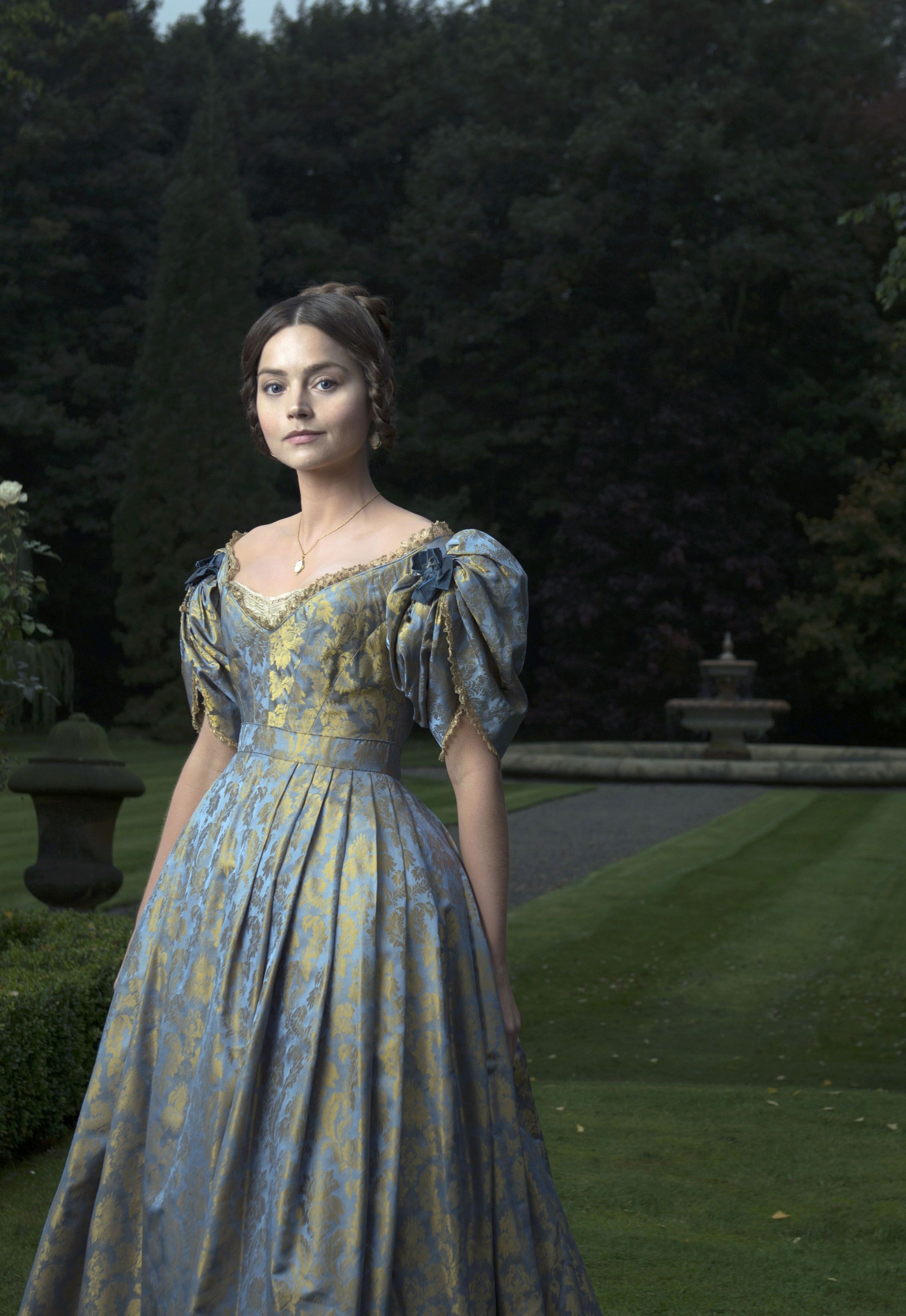 Queen Victoria Wallpapers - Top Free Queen Victoria Backgrounds 2110x3070