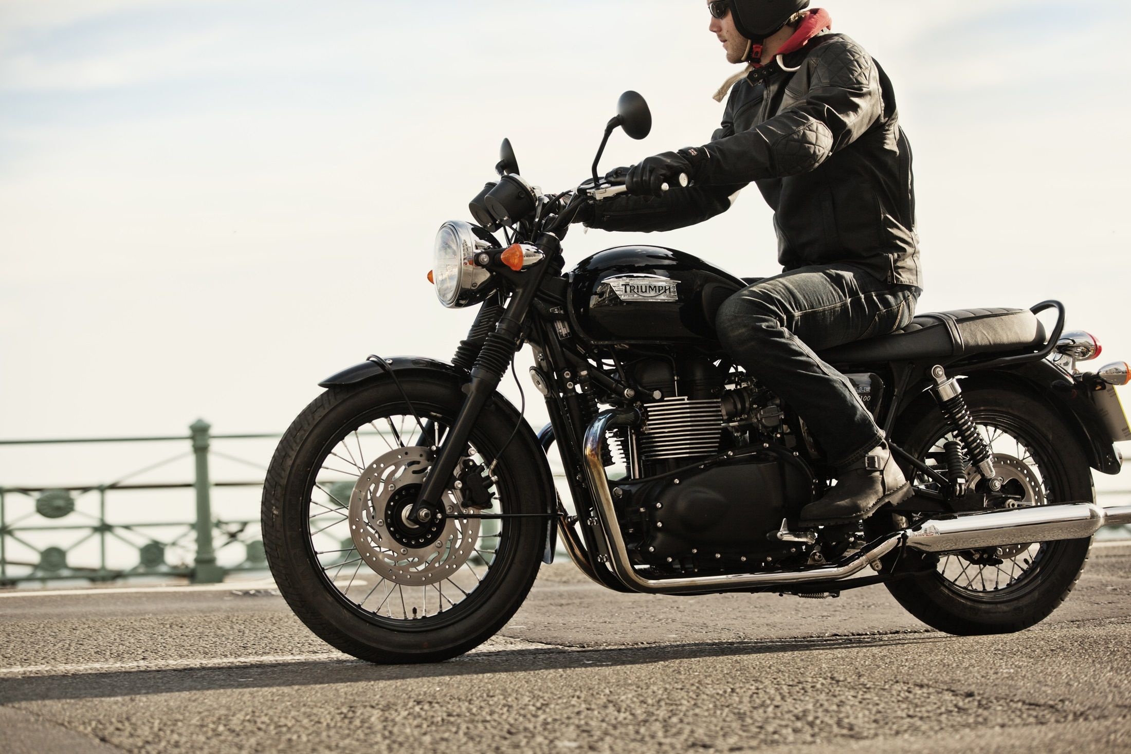 Triumph Bonneville T100, Black, Classic, Motorcycles, 2200x1470 HD Desktop