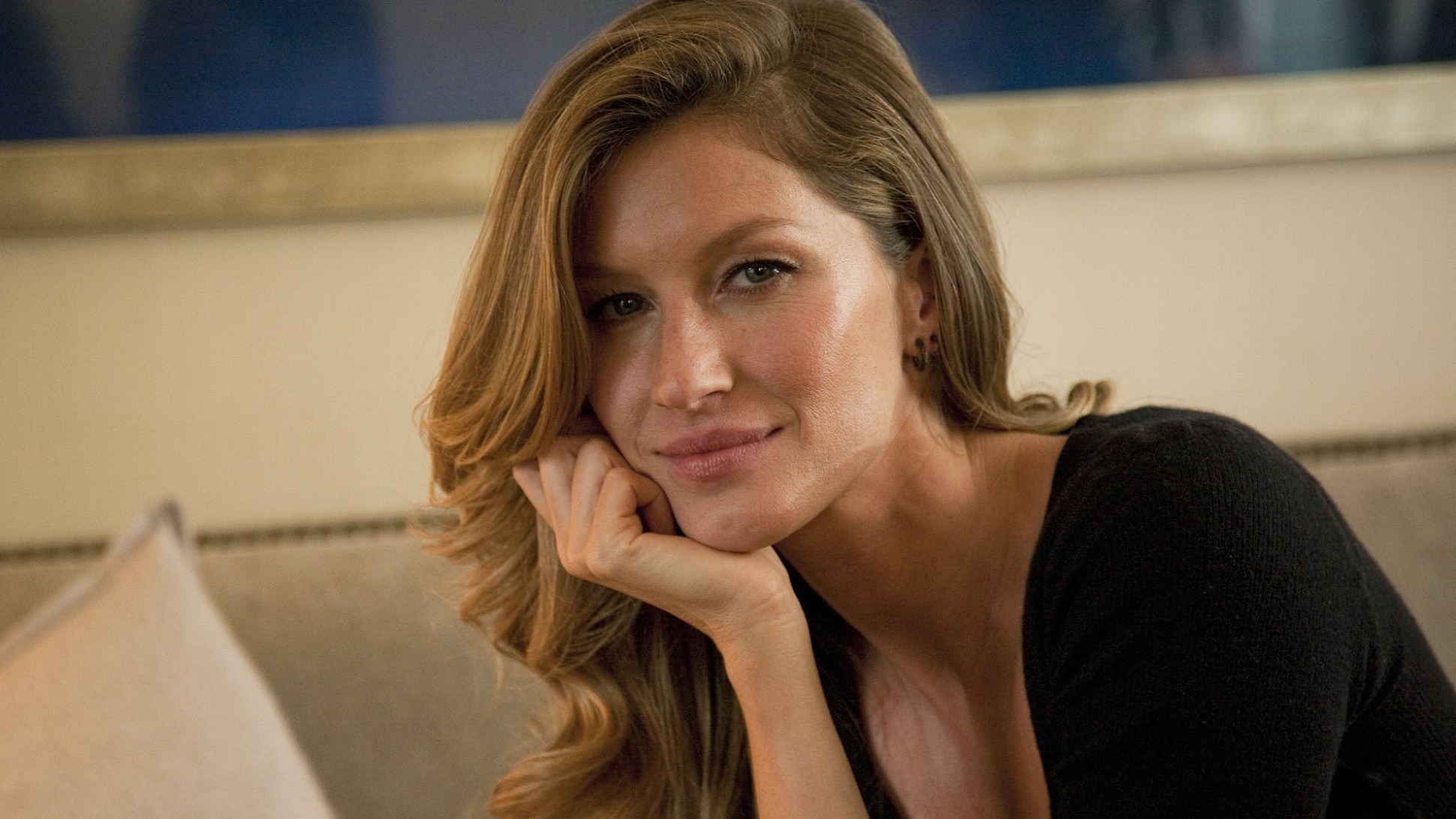 Gisele Bundchen, High definition, Crystal-clear images, Picture-perfect, 1940x1100 HD Desktop