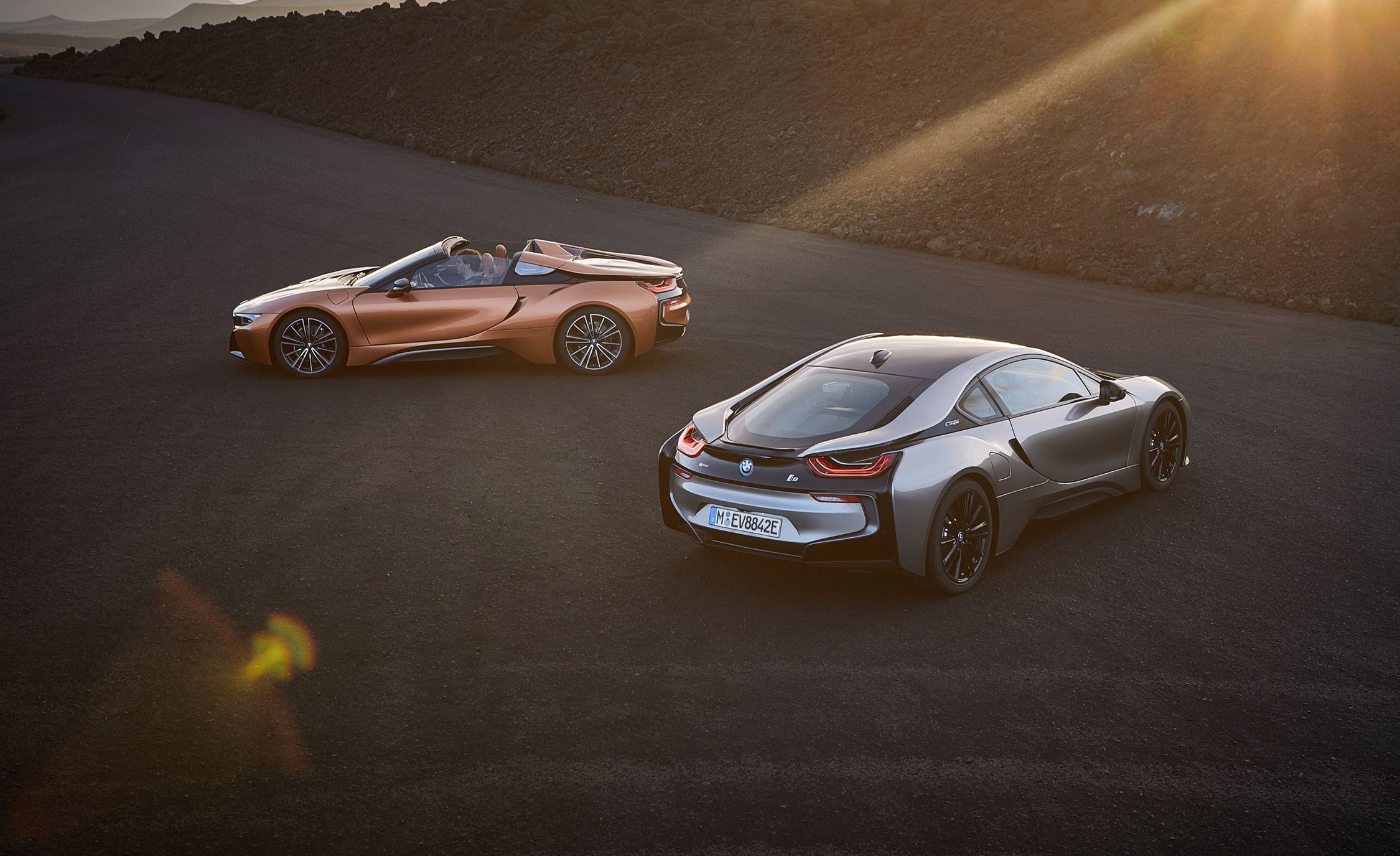 Roadster vs. Coupe, BMW i8 Wallpaper, 2250x1380 HD Desktop
