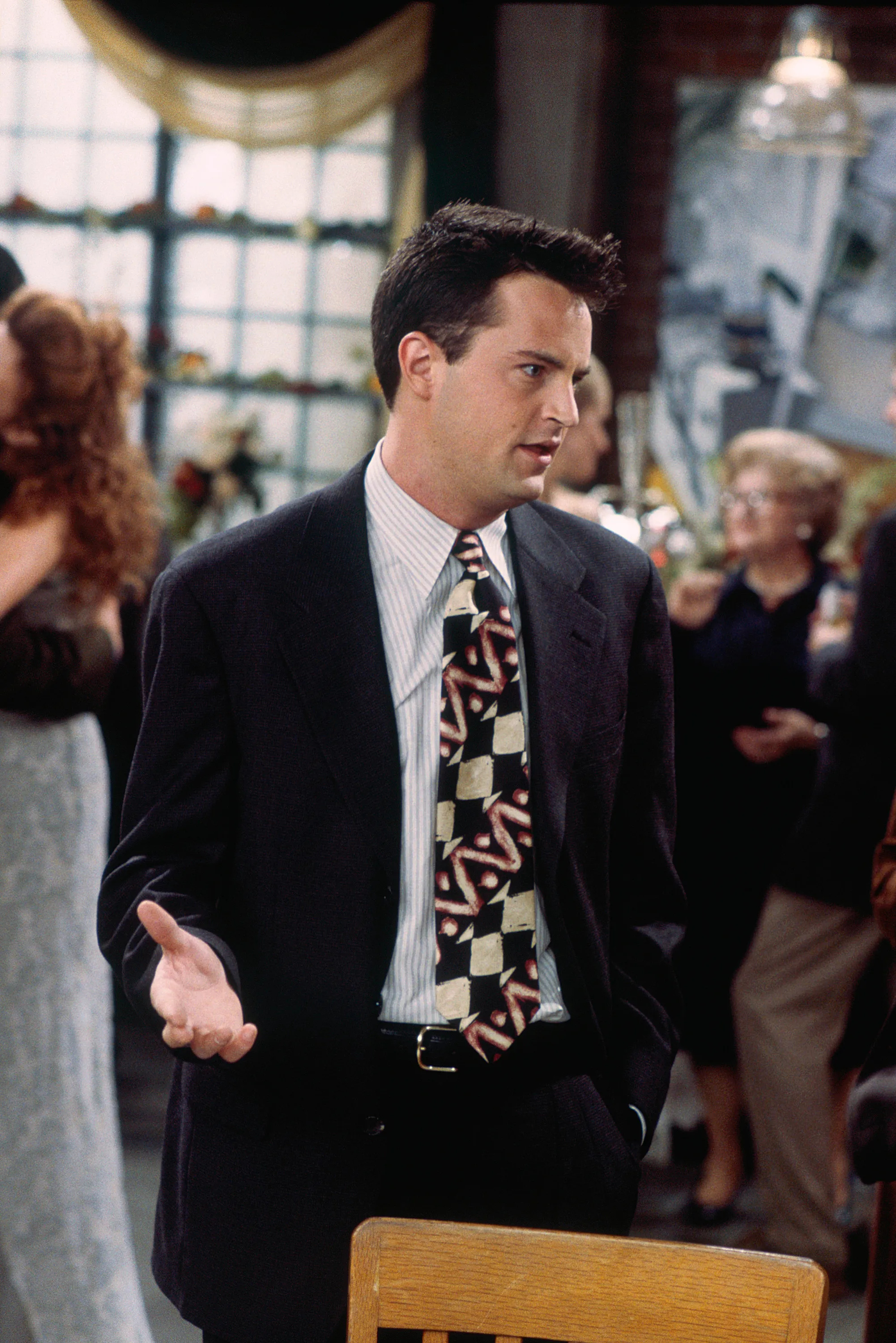 Matthew Perry, Chandler Bing, Favorite joke, Friends TV show, 2010x3000 HD Phone
