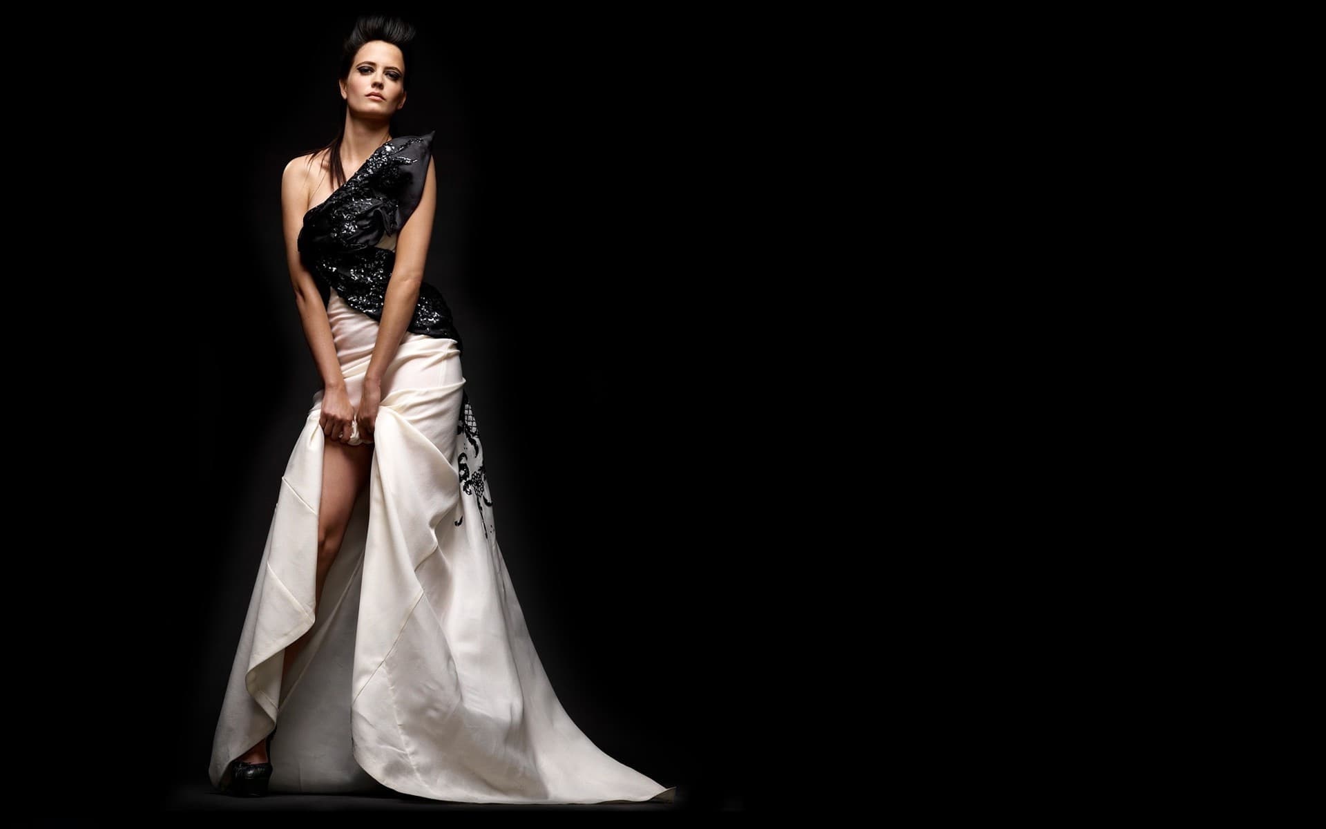 Eva Green, Mesmerizing wallpapers, Alluring beauty, Timeless charm, 1920x1200 HD Desktop