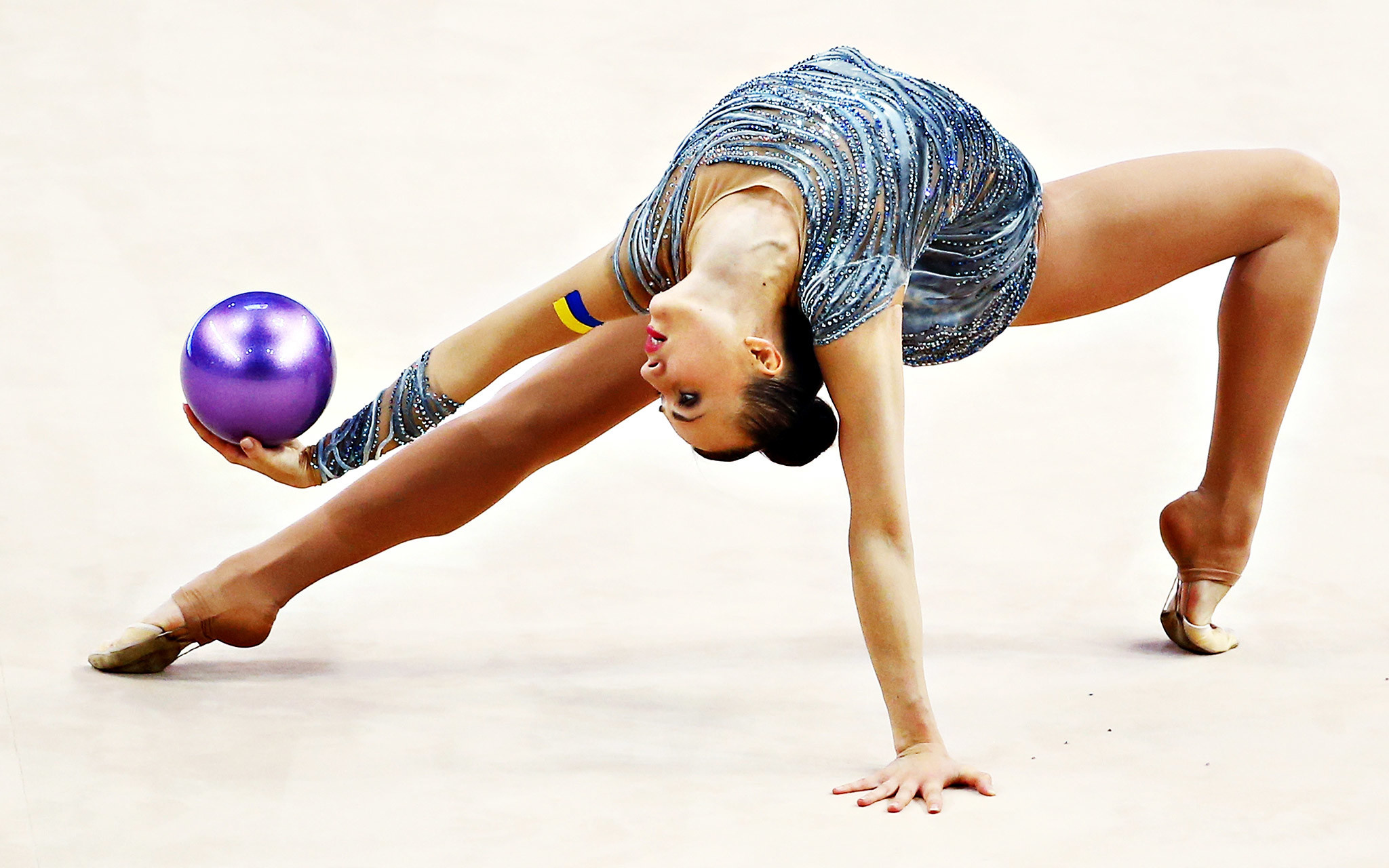 Gymnastics passion unleashed, Wallpaper download, Captivating visuals, Sports excellence, 2050x1280 HD Desktop