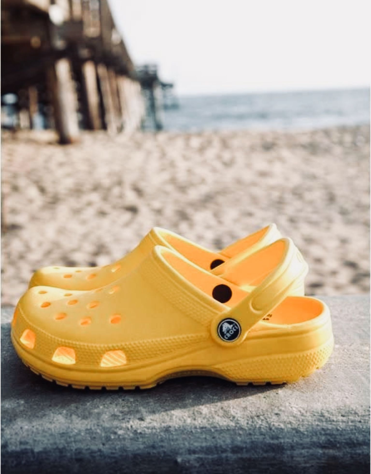 Aesthetic yellow wallpaper, Bataklk patlama, Rafflesia Arnoldi, Crocs inspiration, 1540x1960 HD Phone