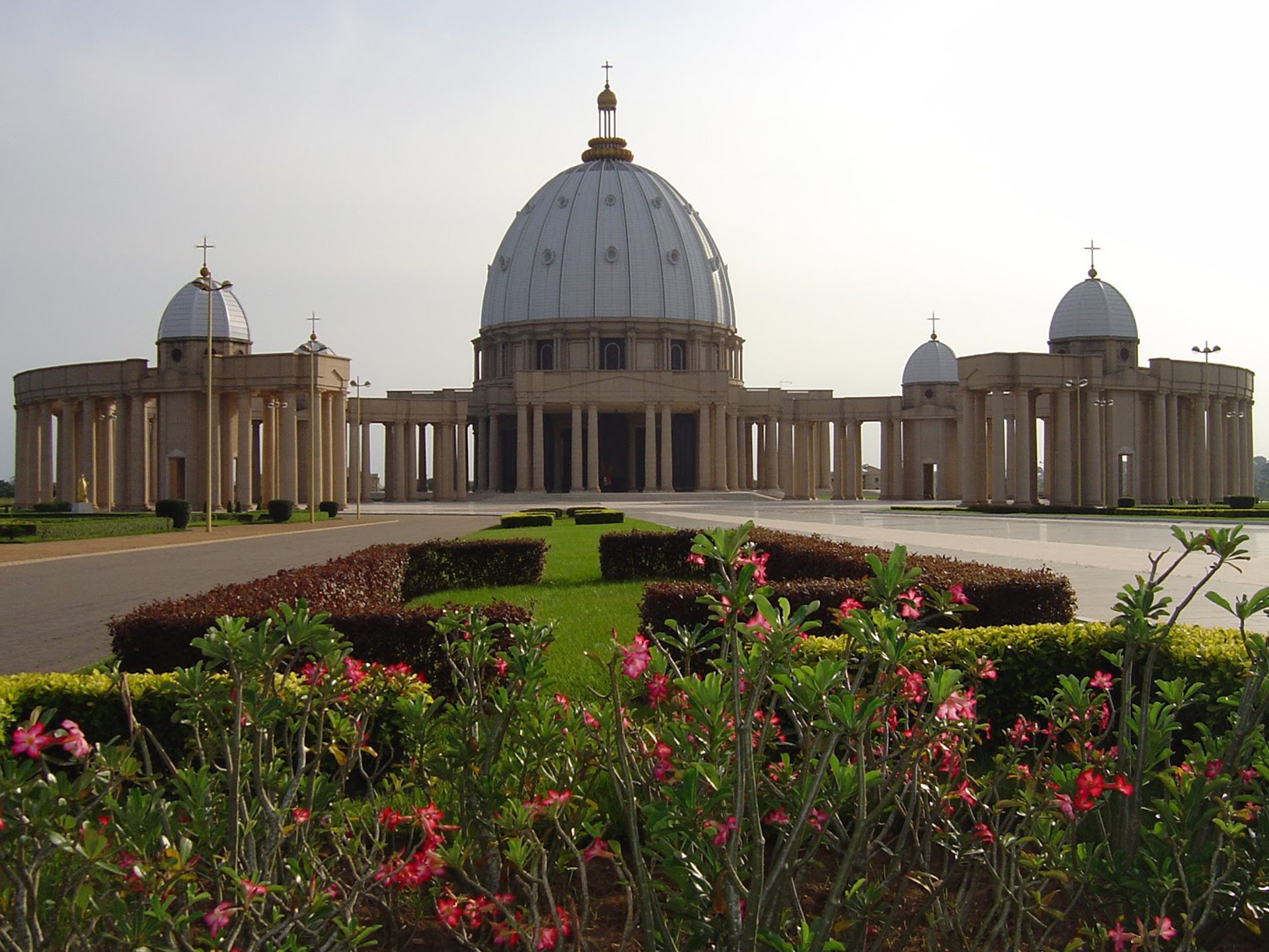 Yamoussoukro, Cte d'Ivoire, 1920x1440 HD Desktop