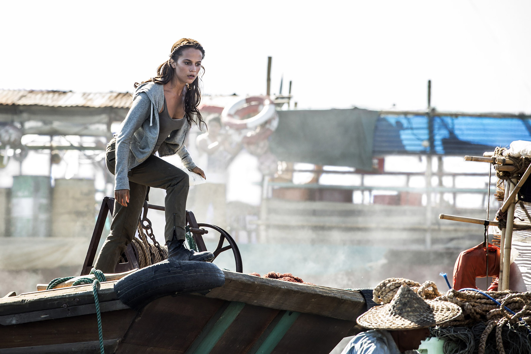 Tomb Raider 2018, Alicia Vikander, Riveting action scenes, Thrilling plot twists, 2250x1500 HD Desktop