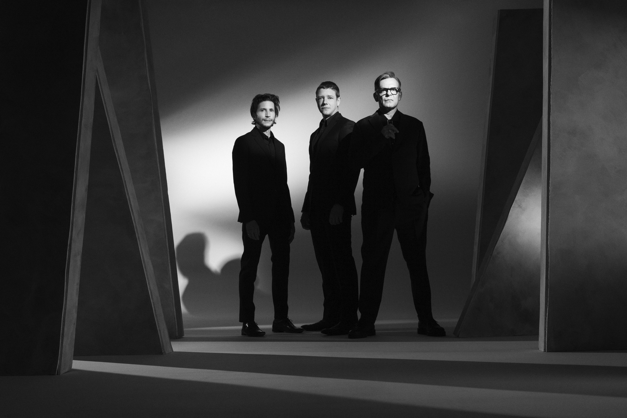 Interpol Band, Paul Banks Wallpaper, 2050x1370 HD Desktop