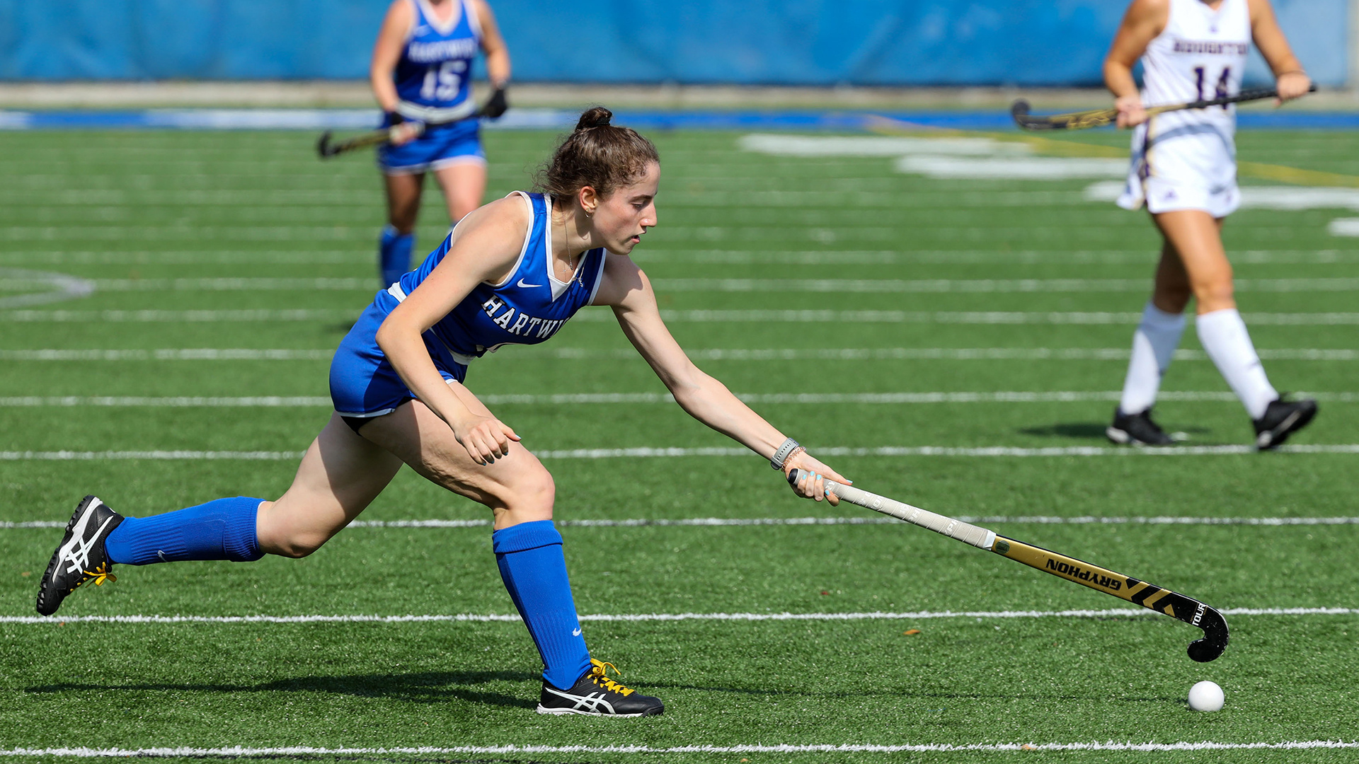 Field hockey playoff chase, Home team triumphs, 1920x1080 Full HD Desktop