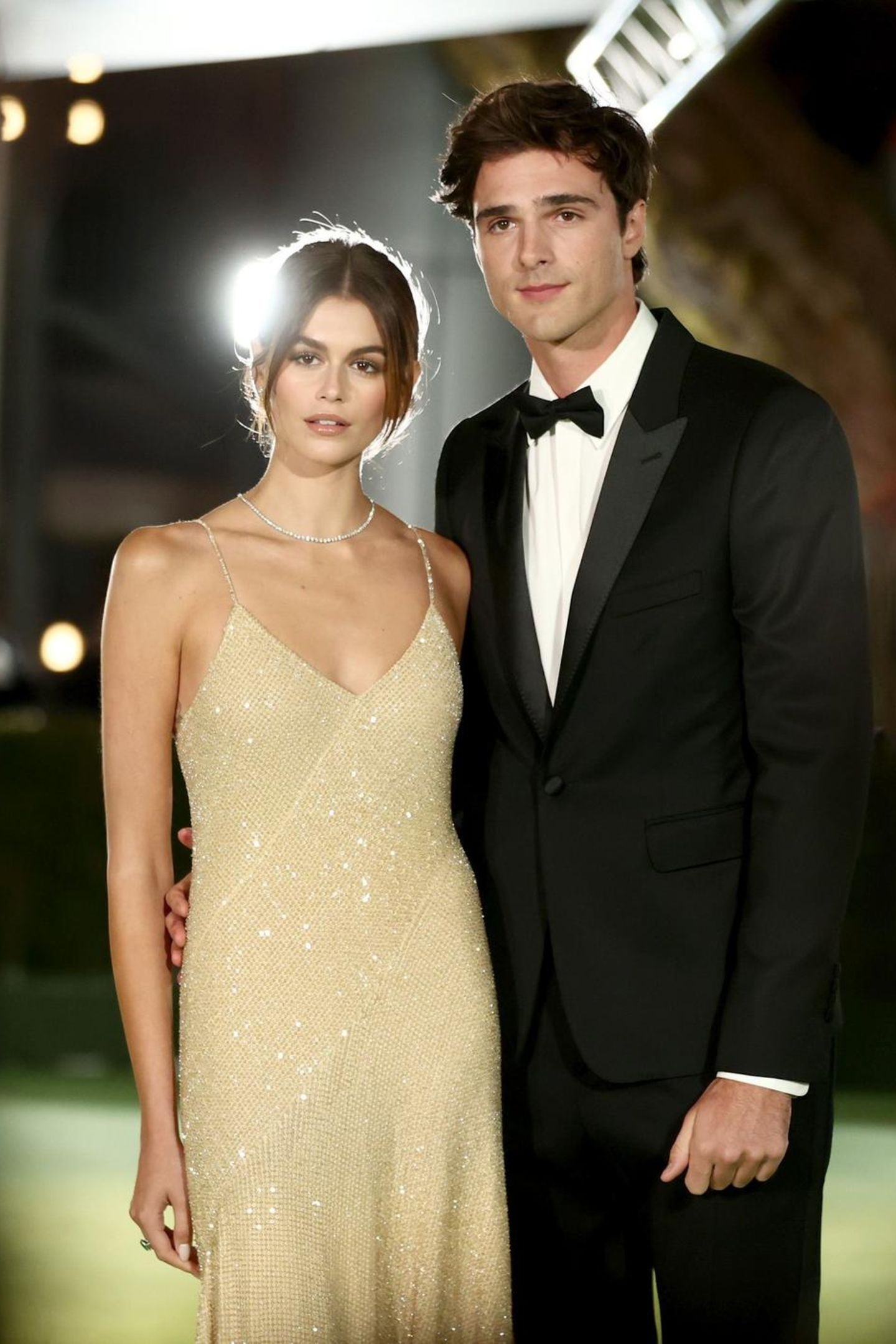 Jacob Elordi, TV shows, Kaia Gerber, Separation, 1440x2160 HD Phone