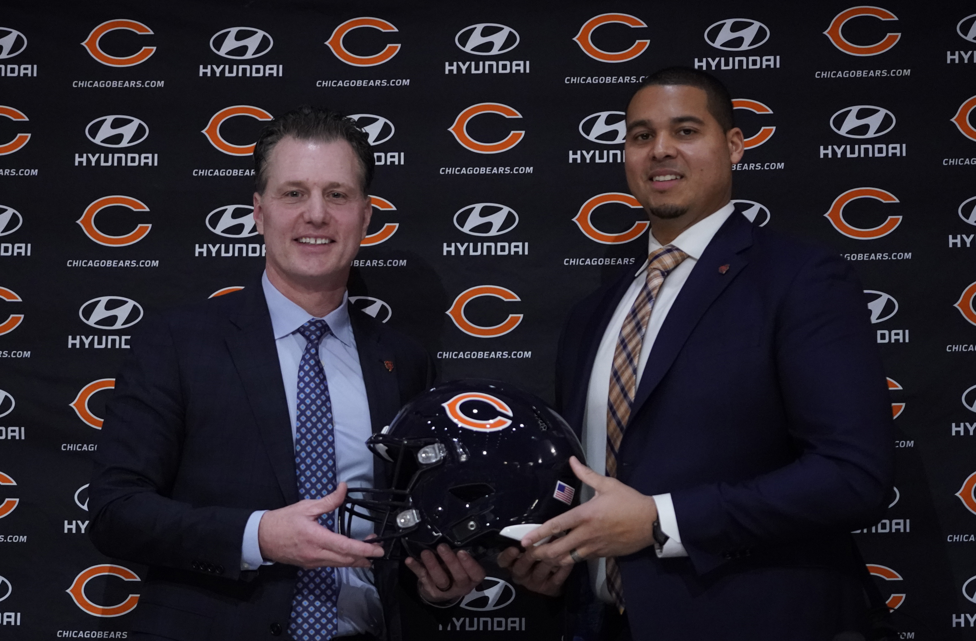 Ryan Poles and Matt Eberlus, Chicago Bears Wallpaper, 3200x2110 HD Desktop