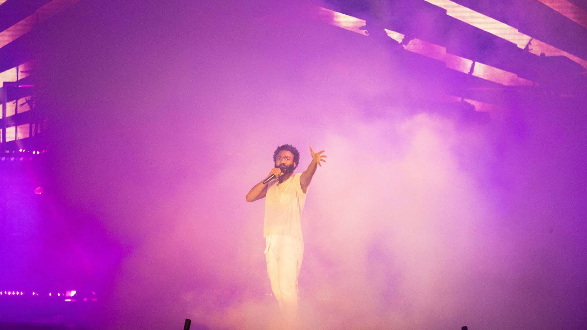 Childish Gambino, Lollapalooza review, Rapper transcends, Desktop, 1920x1080 Full HD Desktop