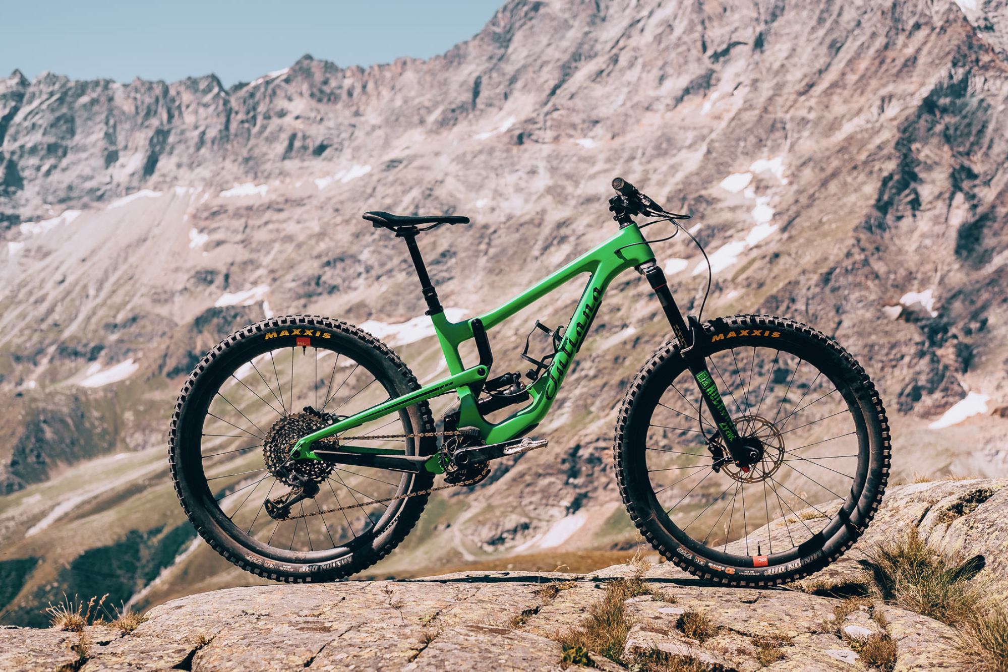 Juliana Bicycles, Strega review, Love at first ride, Enduro Mag, 2000x1340 HD Desktop