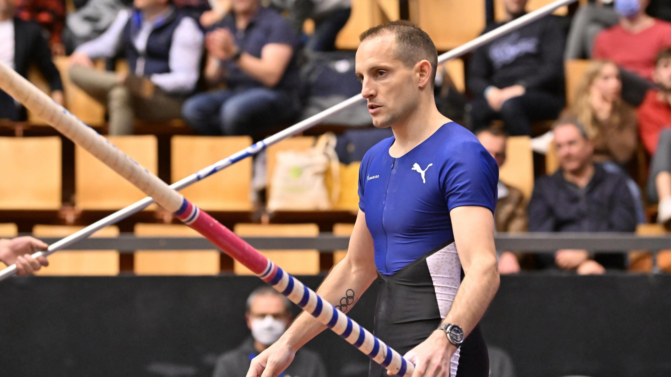 Clermont-Ferrand 2022, Renaud Lavillenie Wallpaper, 2560x1440 HD Desktop