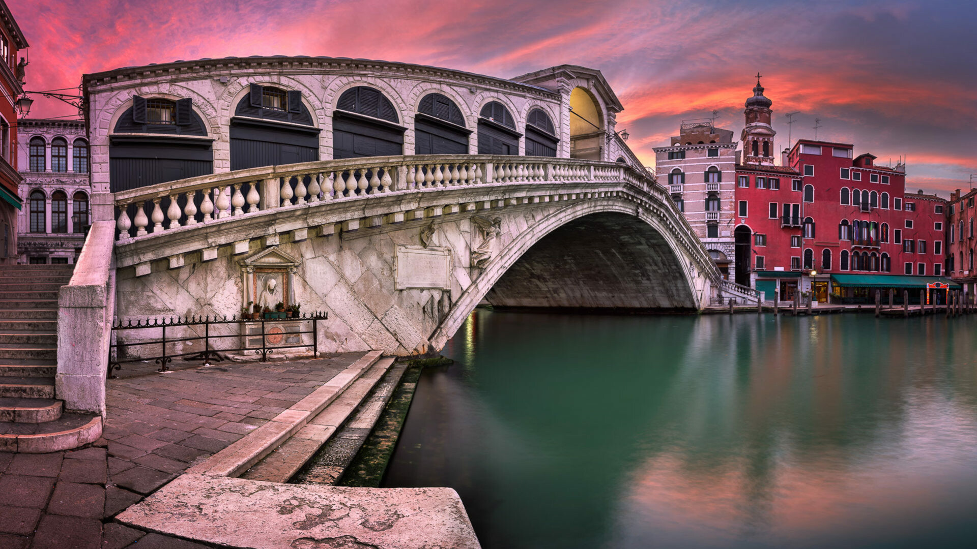 Sunrise over Venice, Iconic bridge, Architectural marvels, Tranquil splendor, 1920x1080 Full HD Desktop