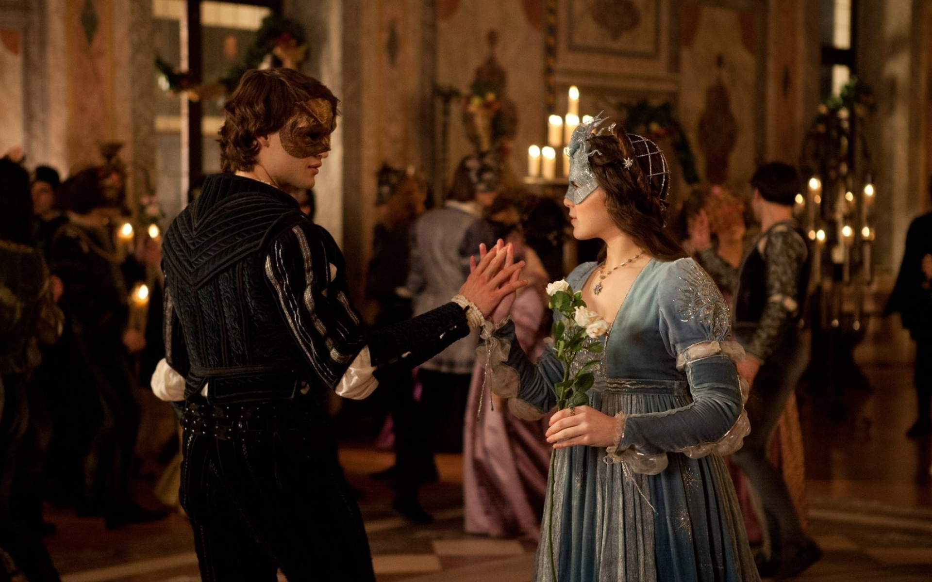 Romeo + Juliet, Movie wallpaper, Passionate romance, Unforgettable moments, 1920x1200 HD Desktop