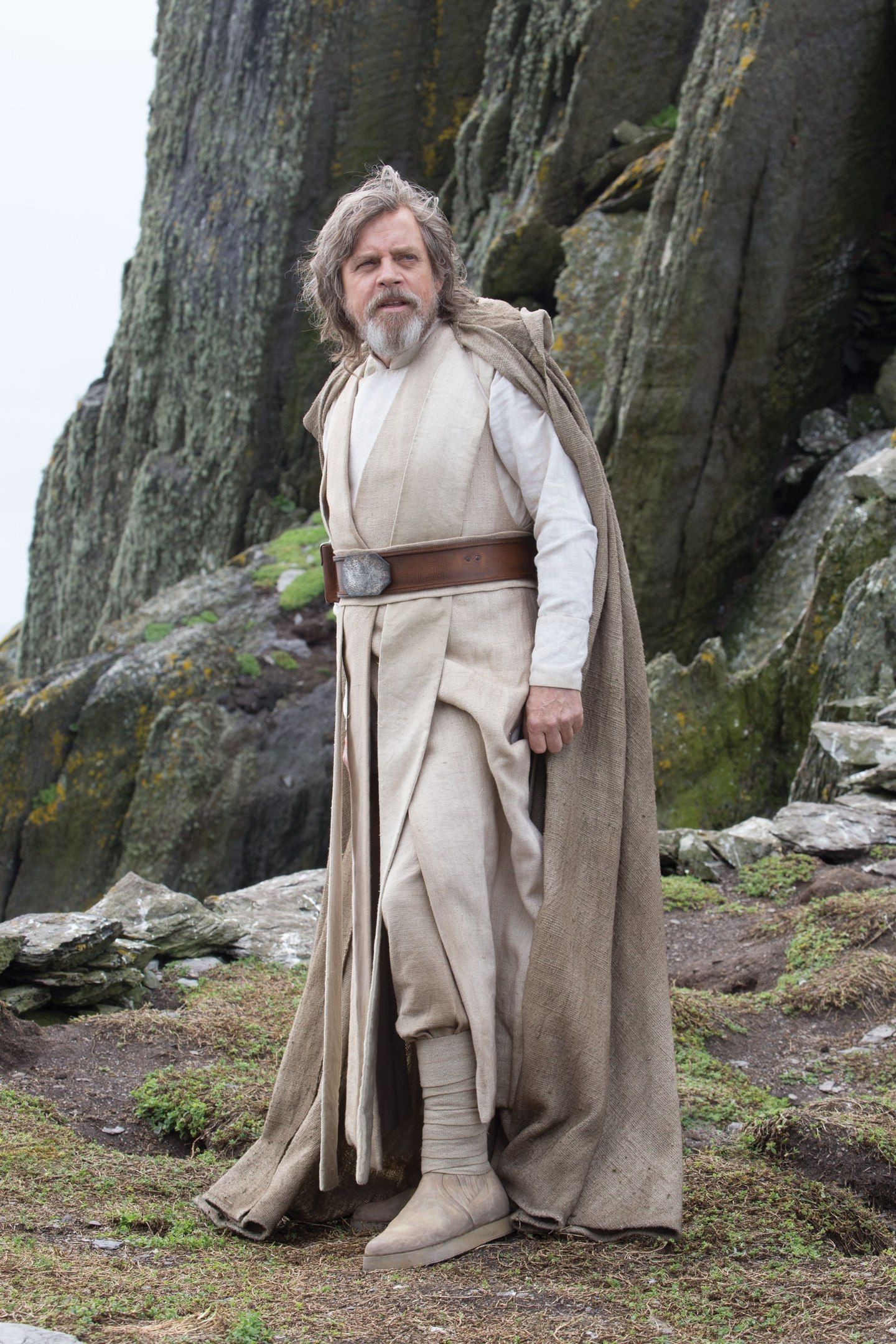 Luke Skywalker (Star Wars), Force awakens, Last Jedi, Rise of Skywalker, 1440x2160 HD Phone