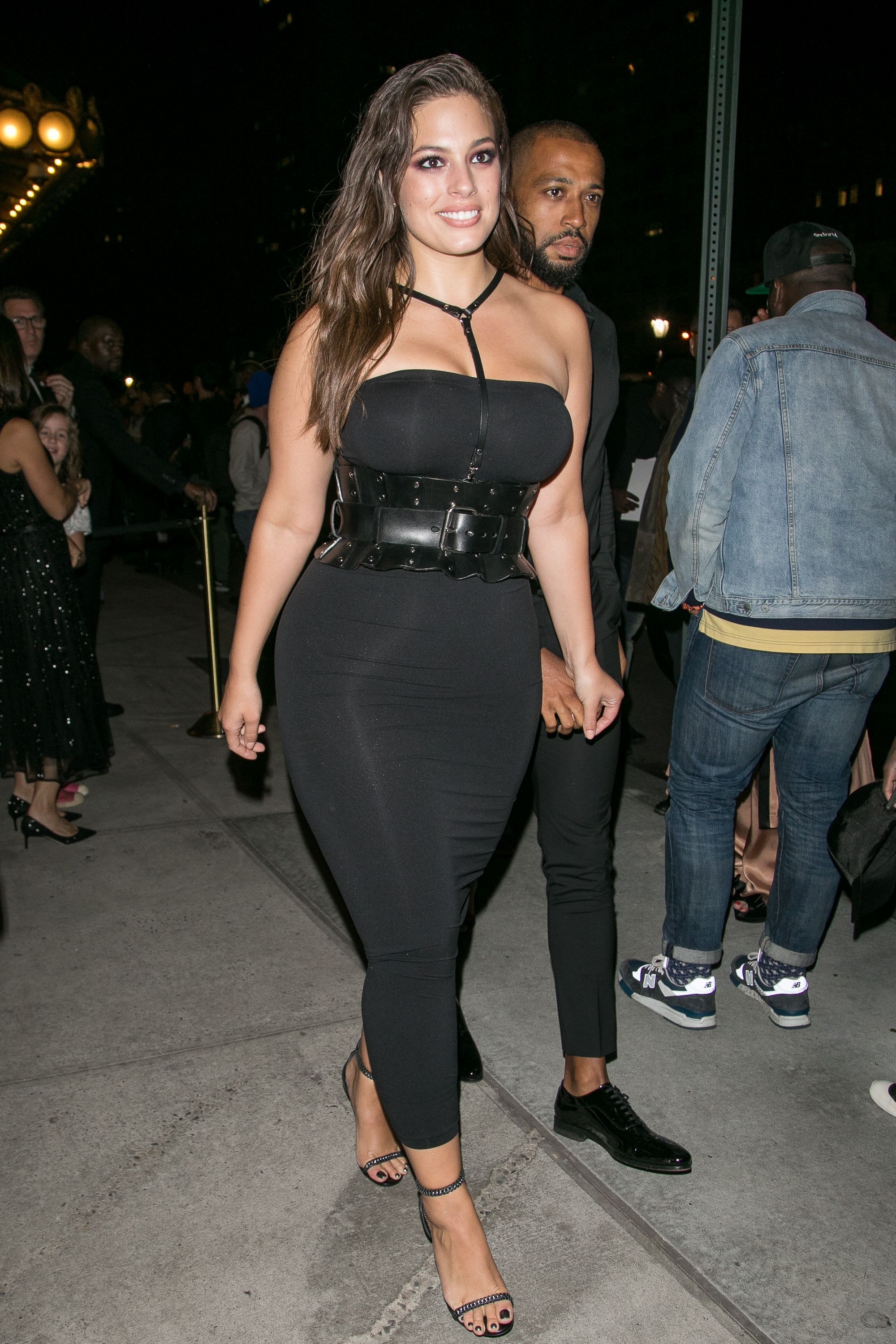 Ashley Graham, Iconic looks, Fashion inspiration, Red carpet style, 2000x3000 HD Phone