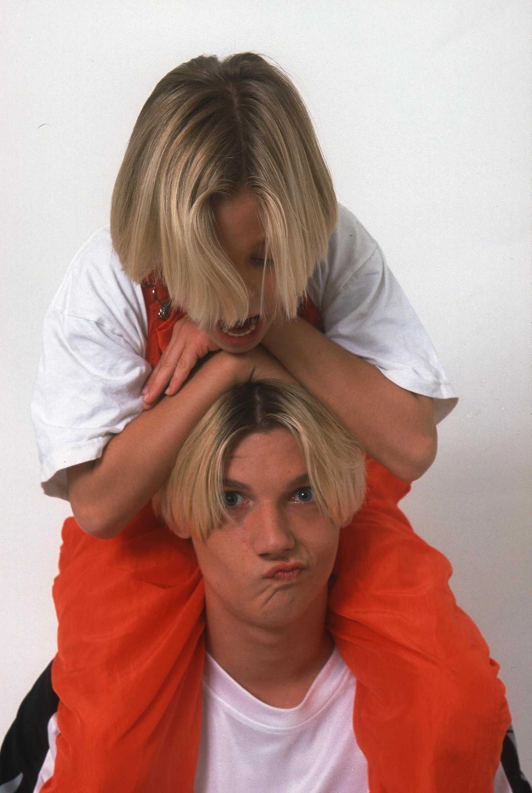 Nick Carter, Photoshoot 1997, Aaron Carter, Fanpop, 1720x2560 HD Phone