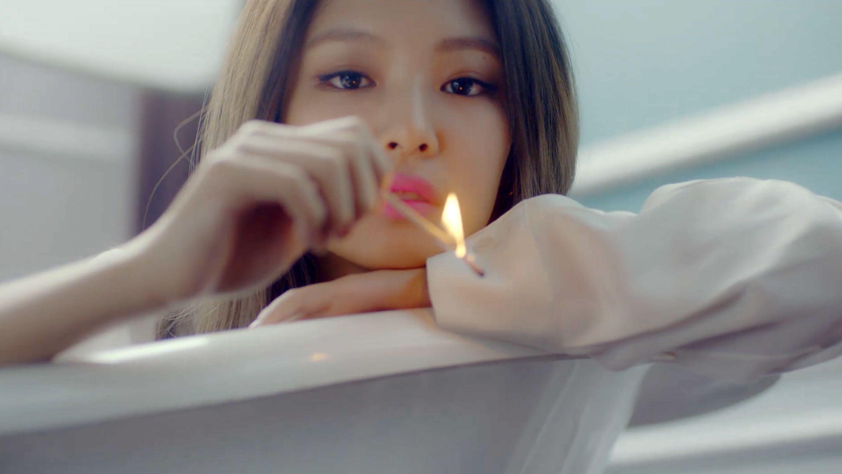 Jennie Kim, burning matchstick, white bathtub, HD Desktop wallpaper