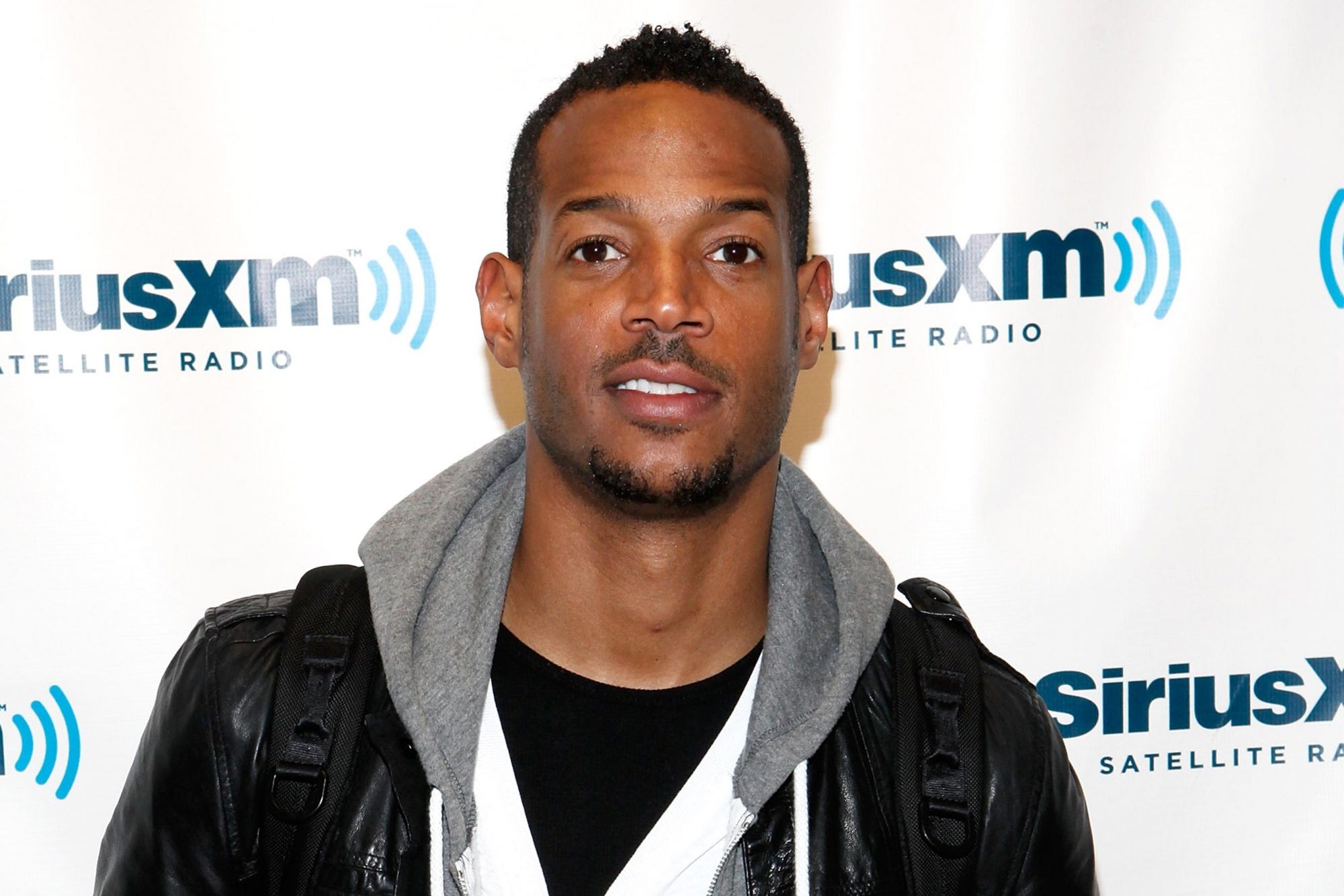 Marlon Wayans, Netflix comedy, Sextuplets, 2000x1340 HD Desktop