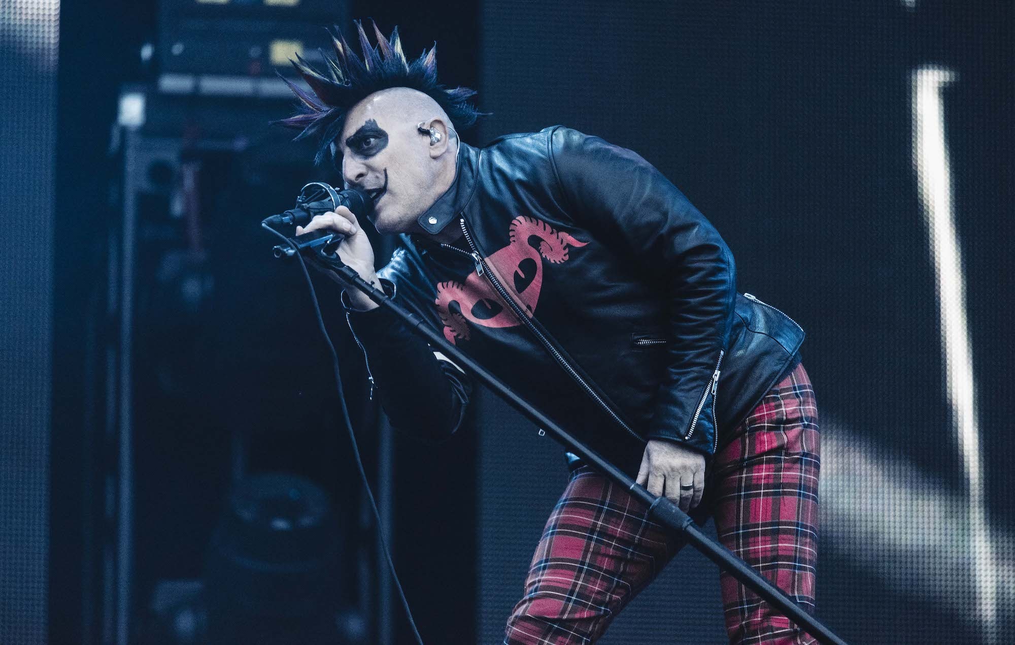 Maynard James Keenan, Lungs, 2000x1270 HD Desktop