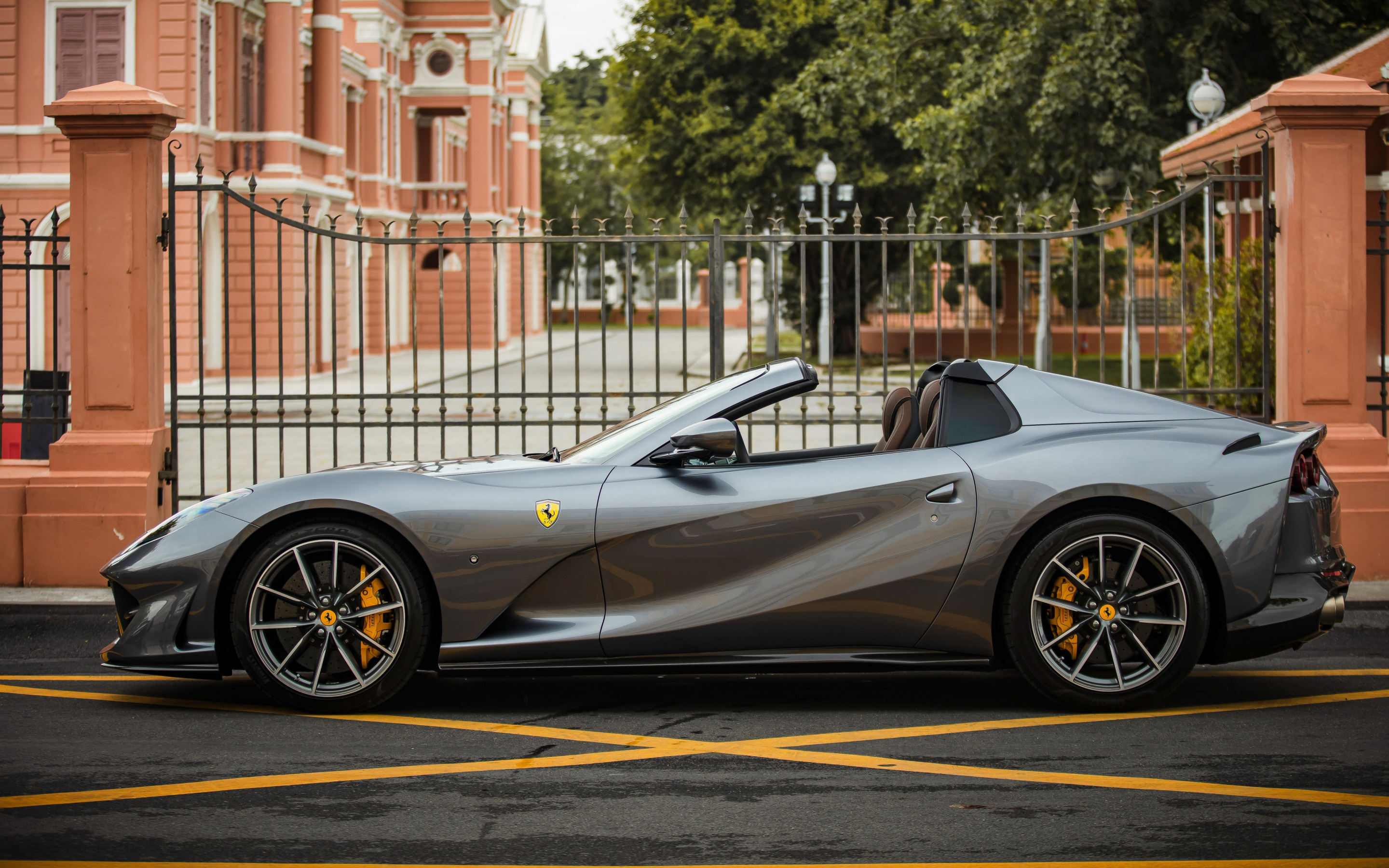 Ferrari 812 GTS, High-quality wallpapers, Side view exterior, Italian supercar, 2880x1800 HD Desktop