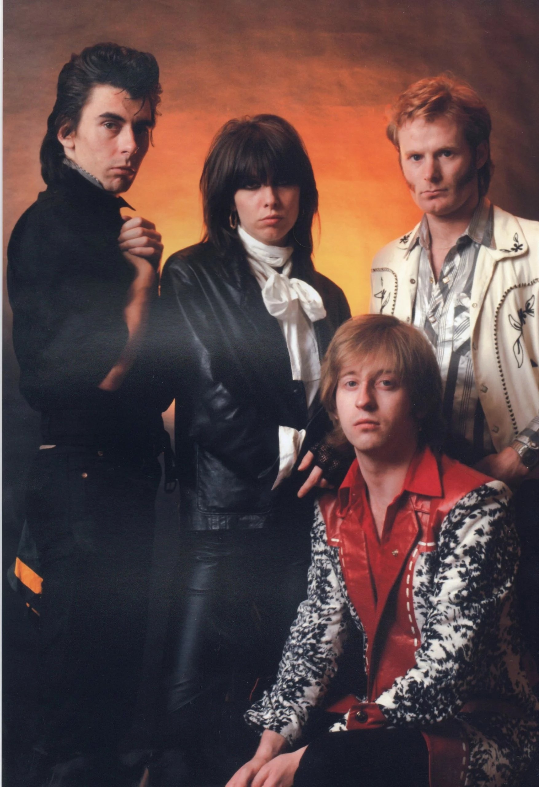 The Pretenders, Chrissie Hynde, Pretenders gallery, 977 Radio, 1760x2560 HD Phone