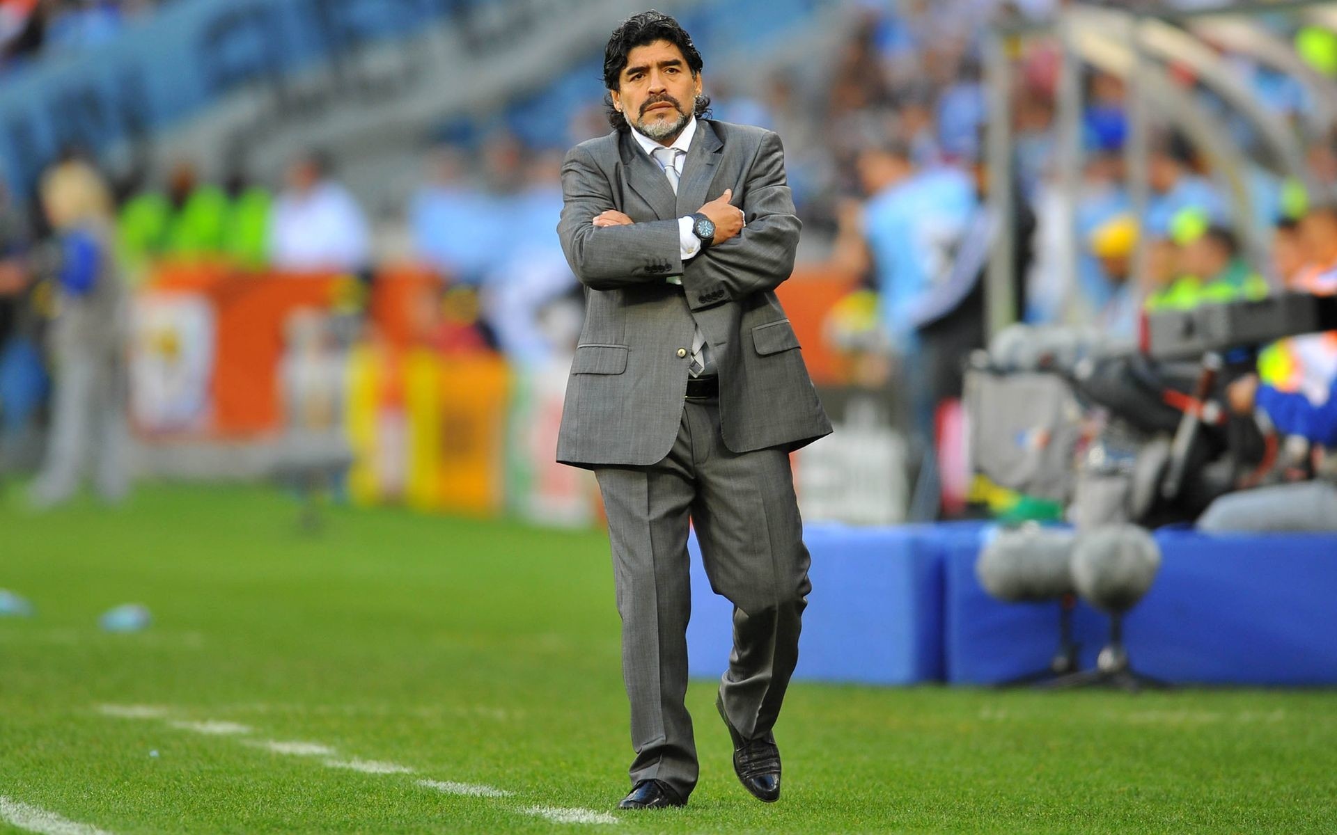 2010 FIFA World Cup, Diego Maradona Wallpaper, 1920x1200 HD Desktop