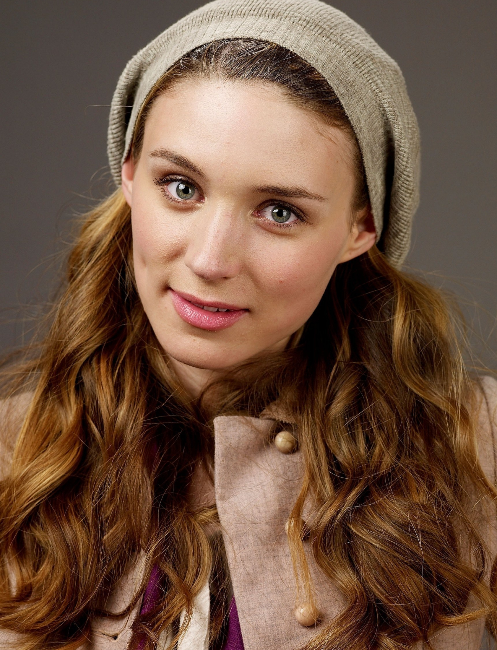 Rooney Mara, Sundance Film Festival, 2009 photo, Fanpop, 1920x2500 HD Phone