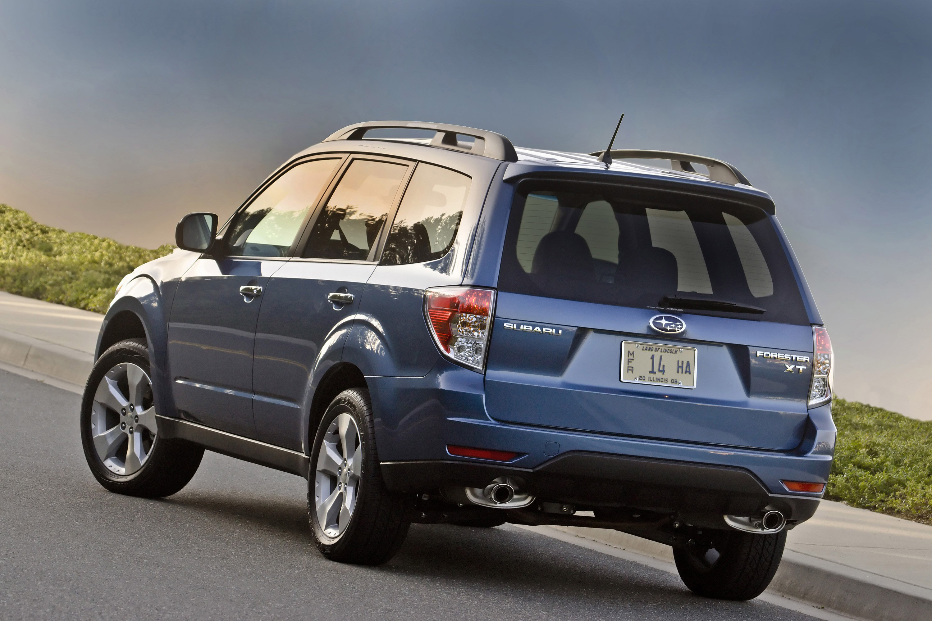 Subaru Forester, 2010 model, HD wallpapers, Automotive perfection, 3000x2000 HD Desktop