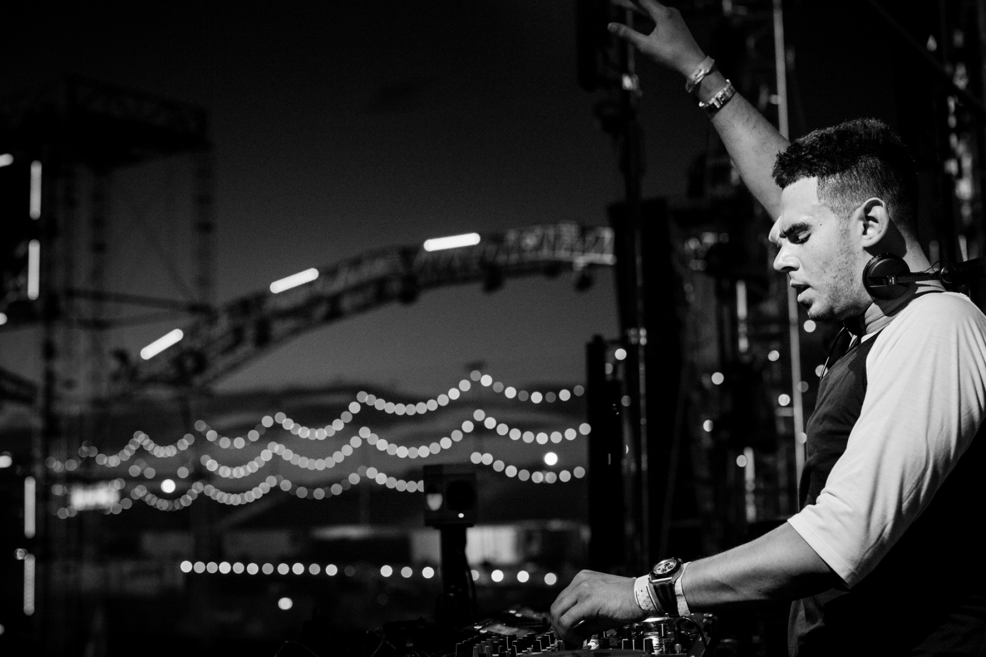 Afrojack, Musical talent, DJ performance, Artistic expression, 2000x1340 HD Desktop