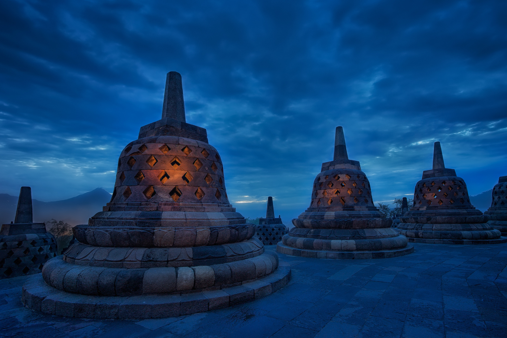 Borobudur HD wallpaper, 2560x1440 resolution, 2050x1370 HD Desktop