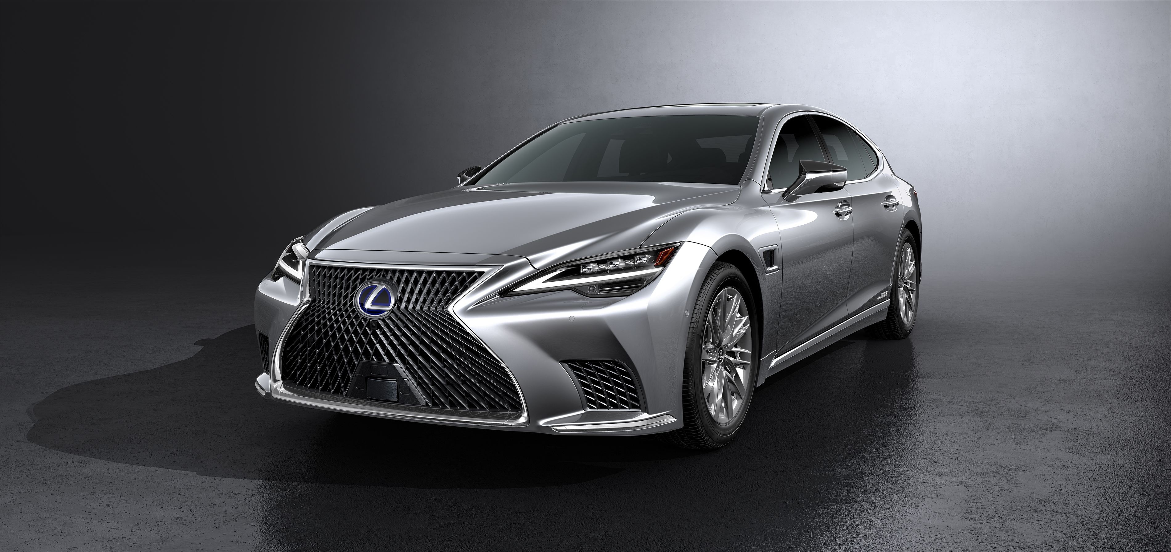 Lexus LS, 2021 styling, infotainment updates, 3800x1800 Dual Screen Desktop