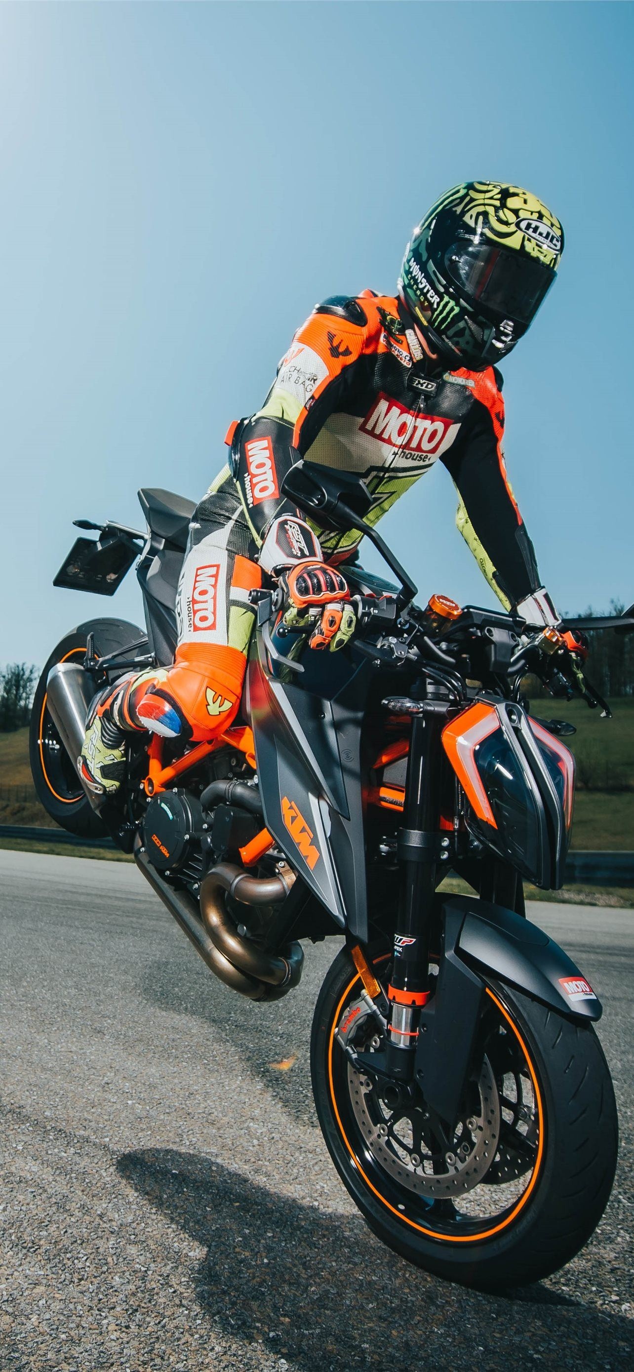 Duke Bike Stoppie, KTM Duke Bike Wallpaper, 1290x2780 HD Phone