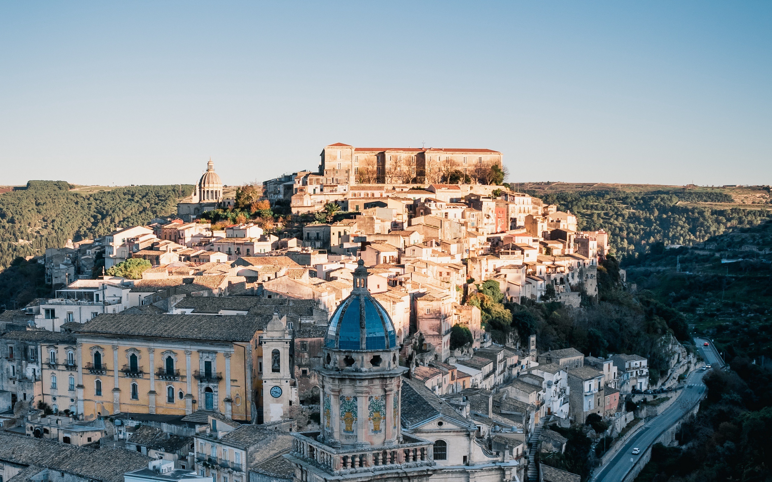 Ragusa Duomo, San Giorgio church, Landmark architecture, Sicilian beauty, 2560x1600 HD Desktop