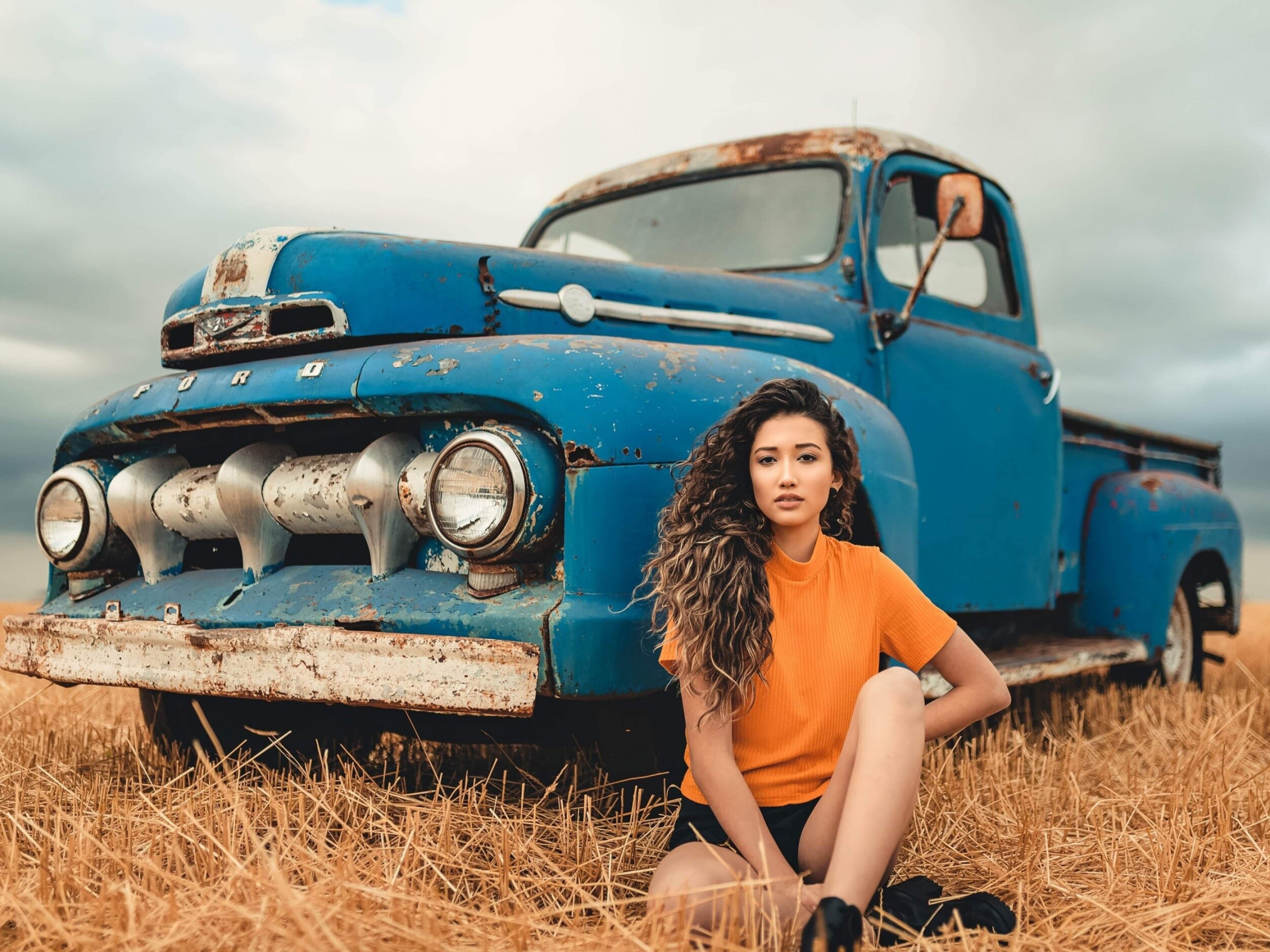 Vintage Ford, Girls and Trucks Wallpaper, 2800x2100 HD Desktop