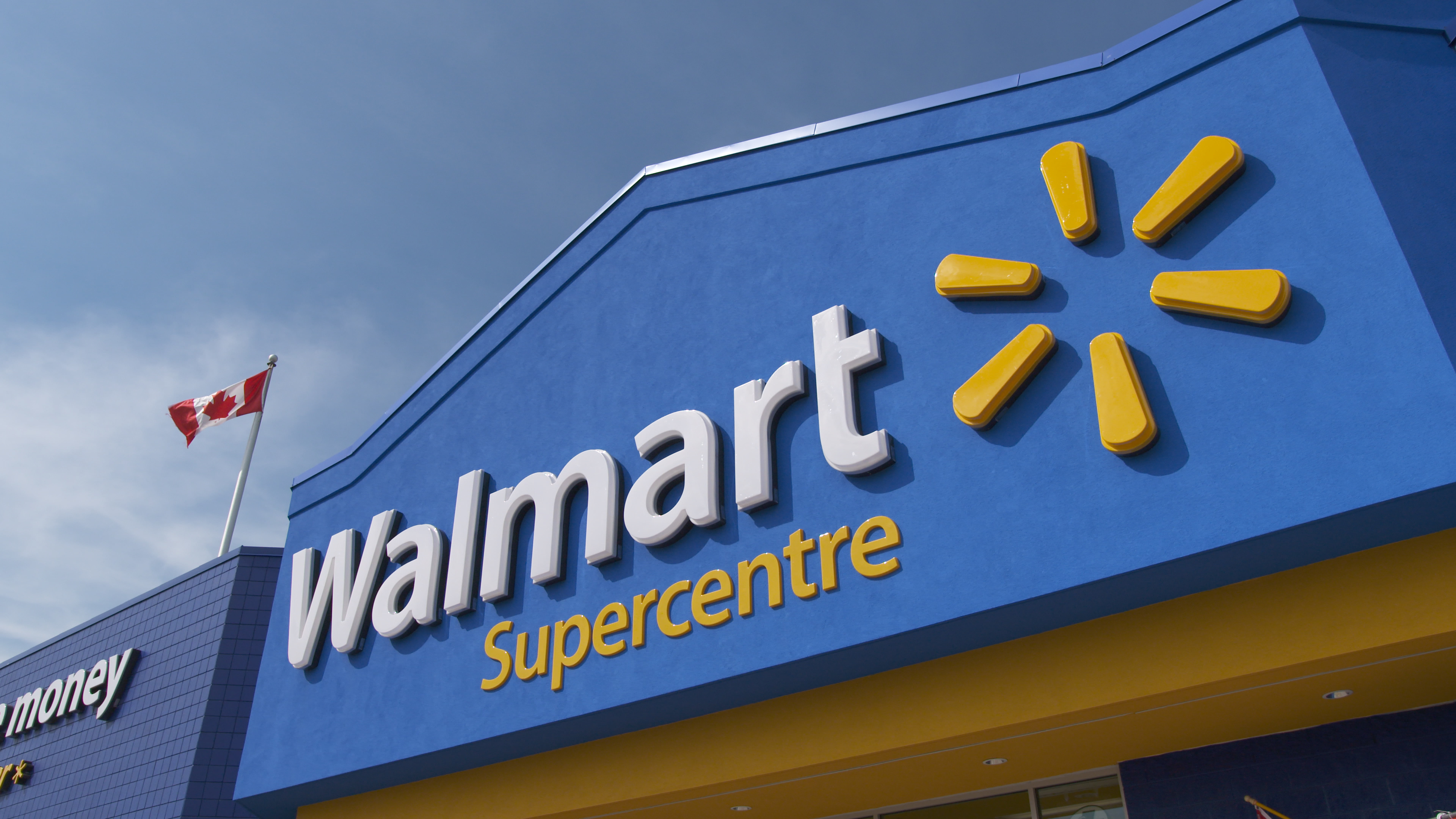 Walmart invests, Customer experience improvement, Orillia store, $200 million, 3840x2160 4K Desktop