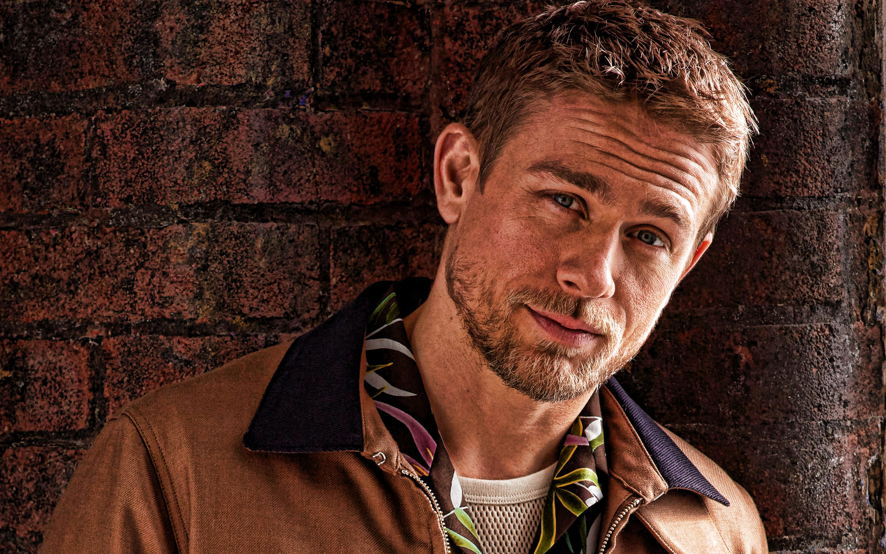 Charlie Hunnam, Movies, Photoshoot, Brown leather jacket, 2880x1800 HD Desktop