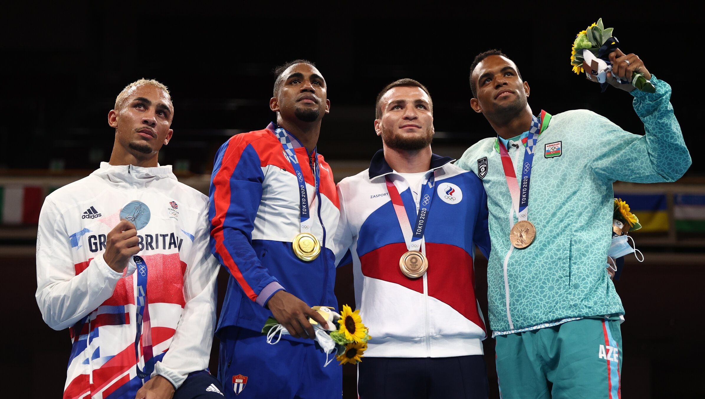 Loren Alfonso, British boxer, Silver medal, Podium protest, 2400x1360 HD Desktop