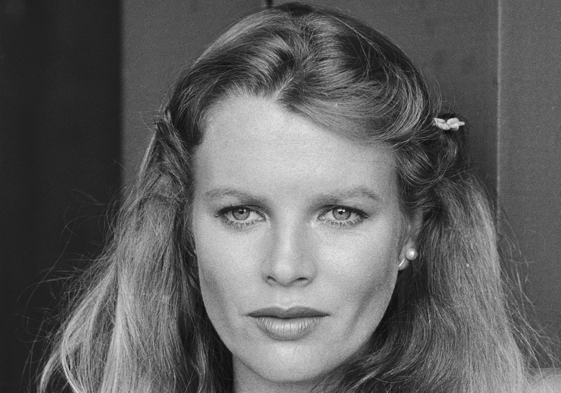 Kim Basinger, High quality wallpapers, Timeless elegance, Classic beauty, 1970x1380 HD Desktop