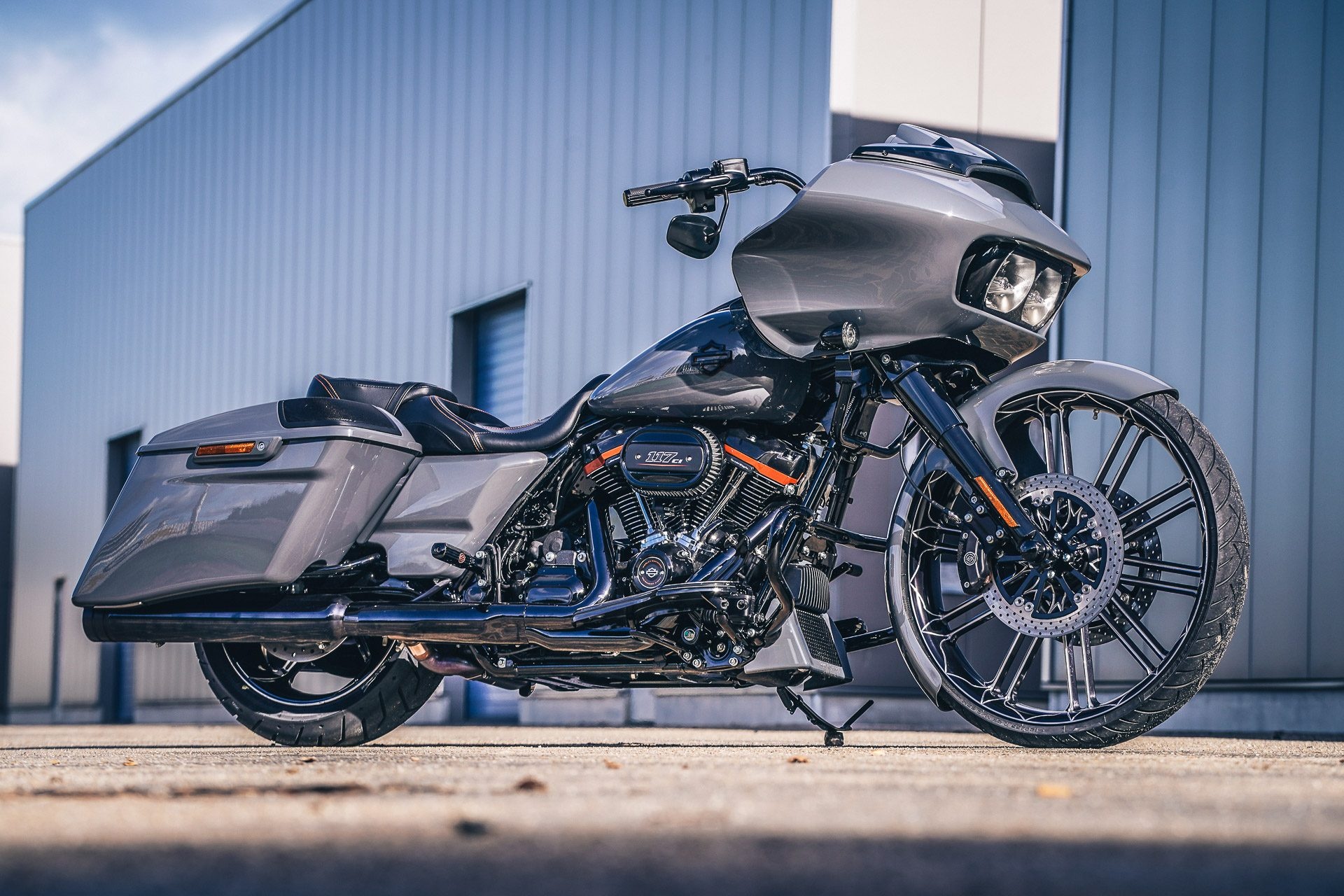 CVO Edition, Harley-Davidson Road Glide Wallpaper, 1920x1280 HD Desktop