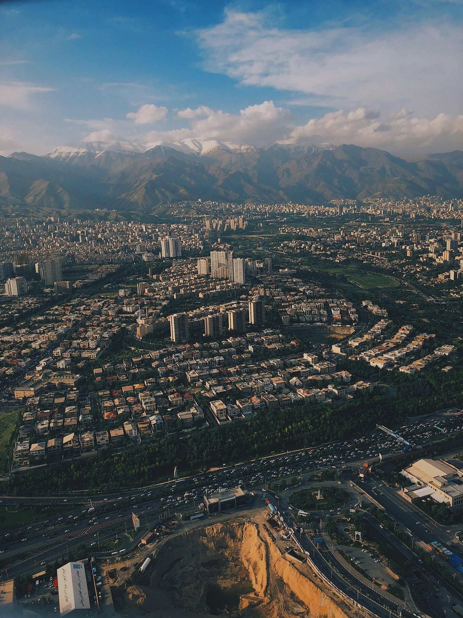 Alborz Mountains, Tehran cityscape, Hemmat Expressway, HD Phone wallpaper