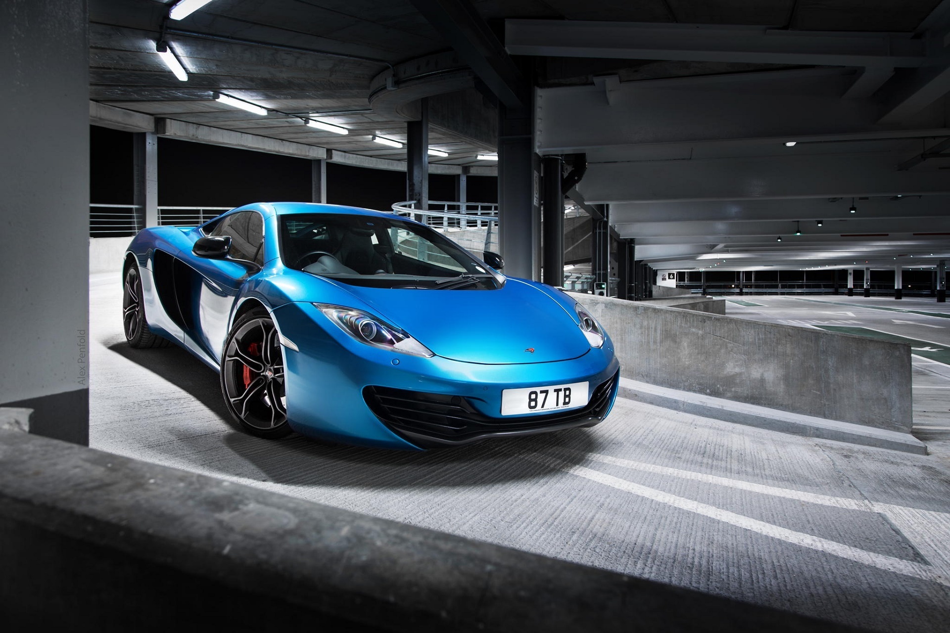 McLaren 12C, Performance powerhouse, HD wallpapers, Automotive excitement, 1920x1280 HD Desktop